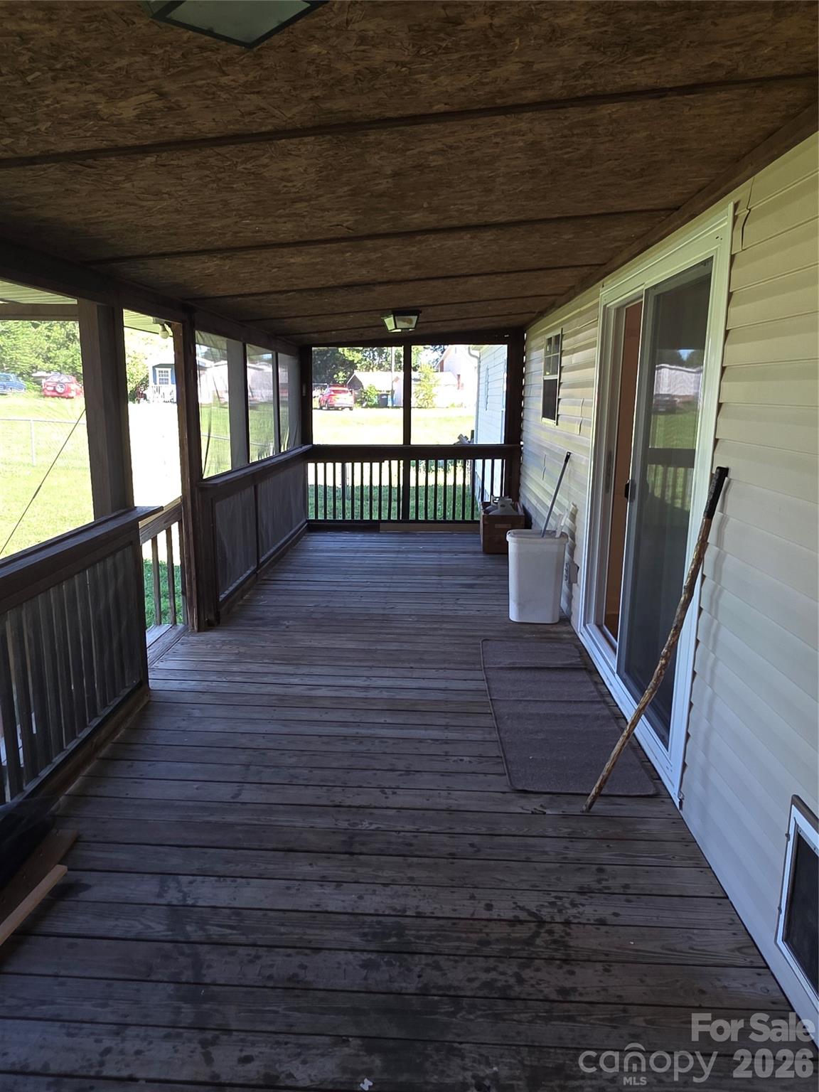 1395 Cape Hickory Road — Hickory