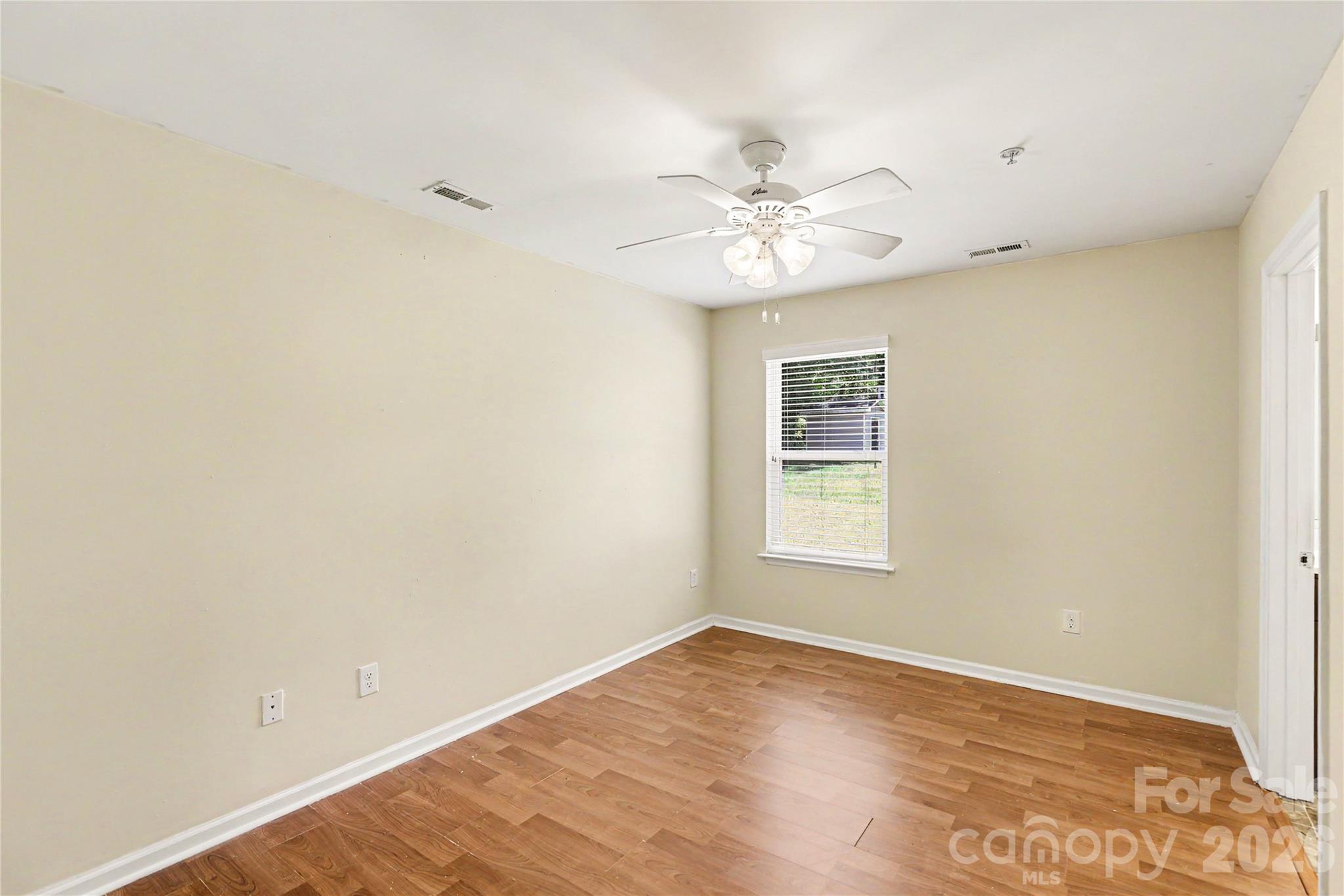 318 N Pryor Street — Gastonia
