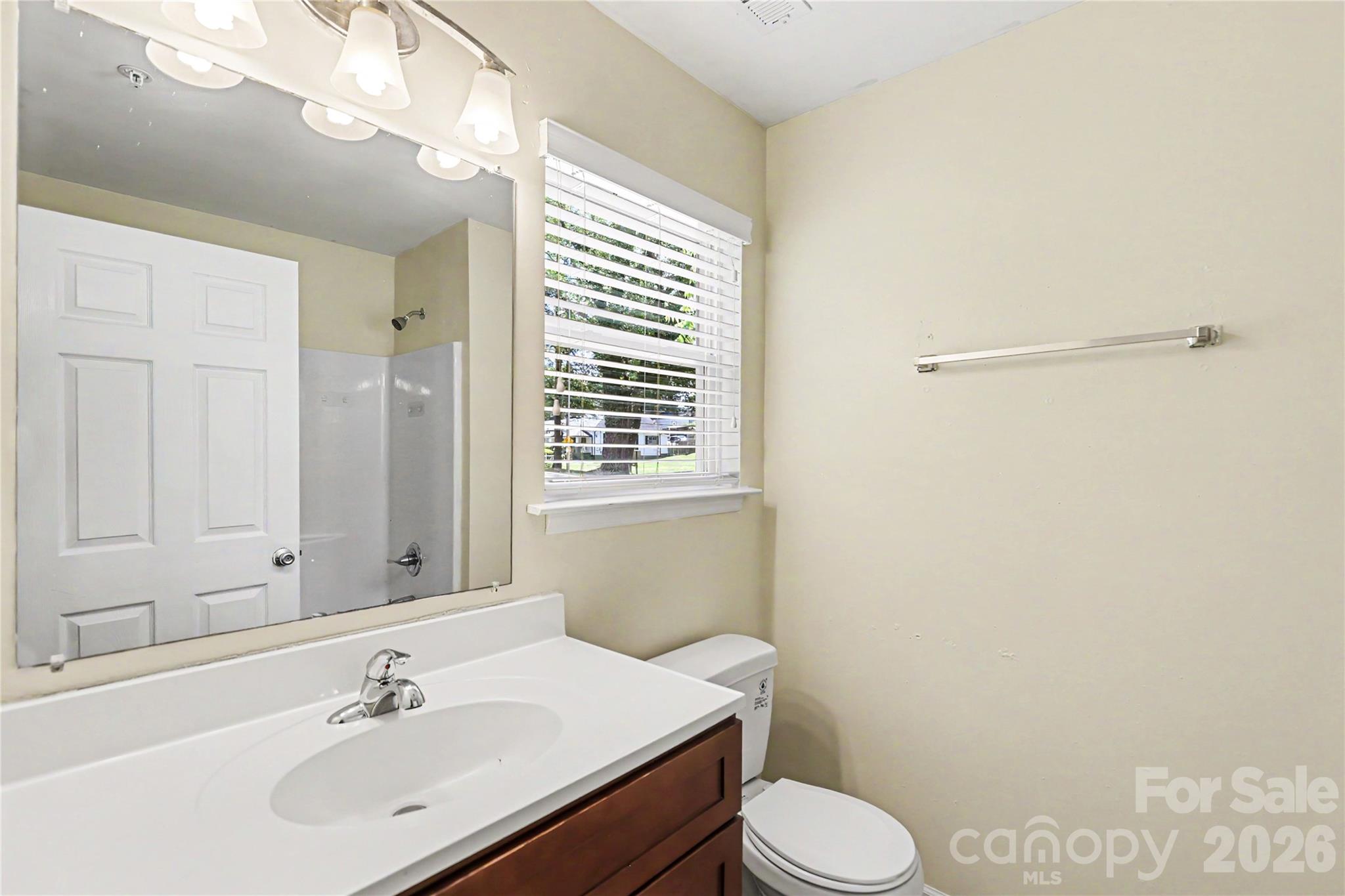318 N Pryor Street — Gastonia