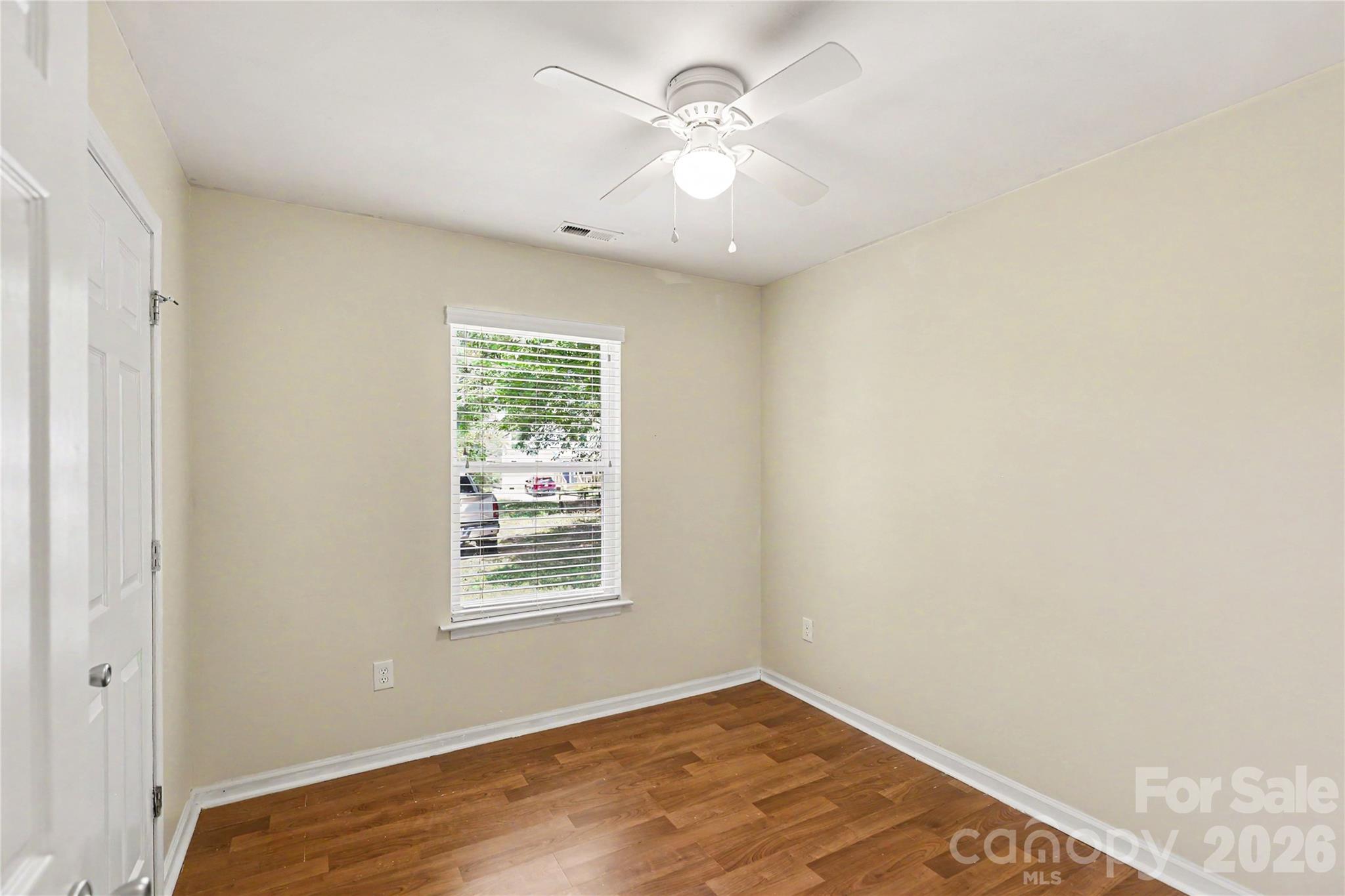 318 N Pryor Street — Gastonia