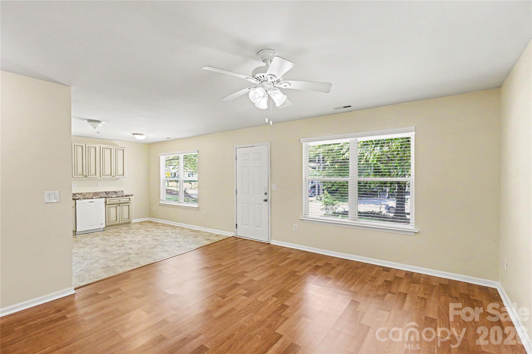 318 N Pryor Street — Gastonia