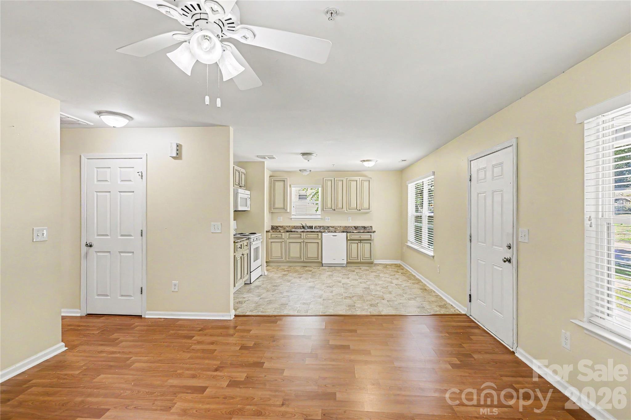 318 N Pryor Street — Gastonia