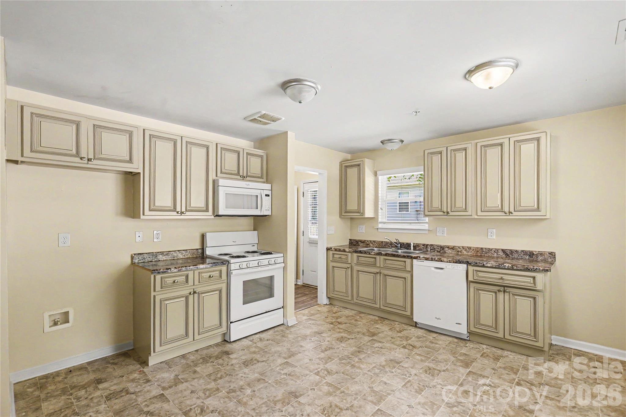 318 N Pryor Street — Gastonia