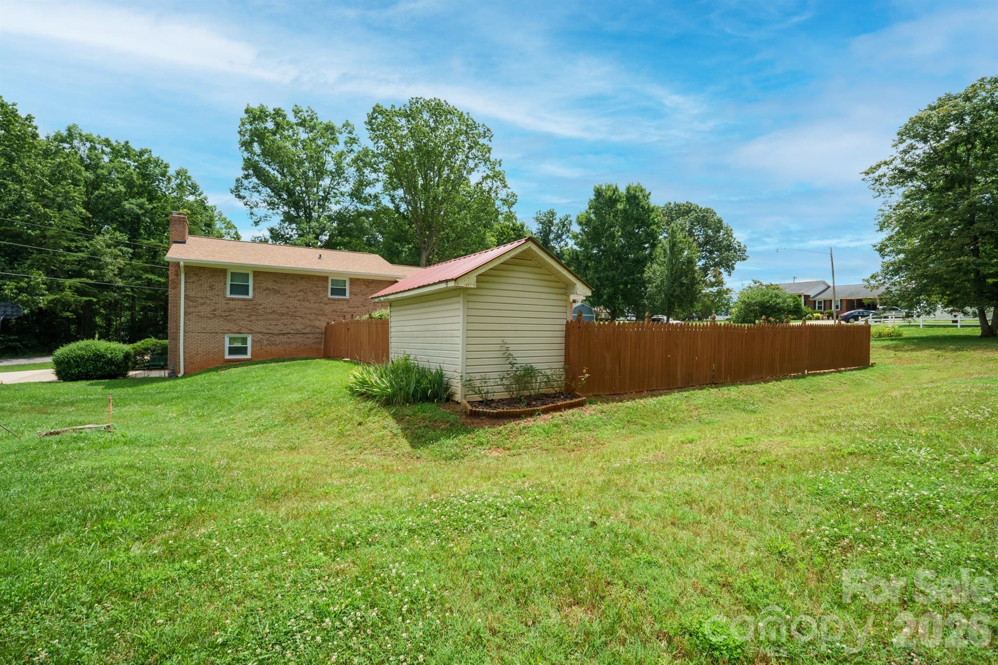 201 Wellington Drive — Lincolnton