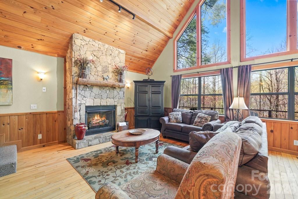 210 Chickadee Drive — Bryson City