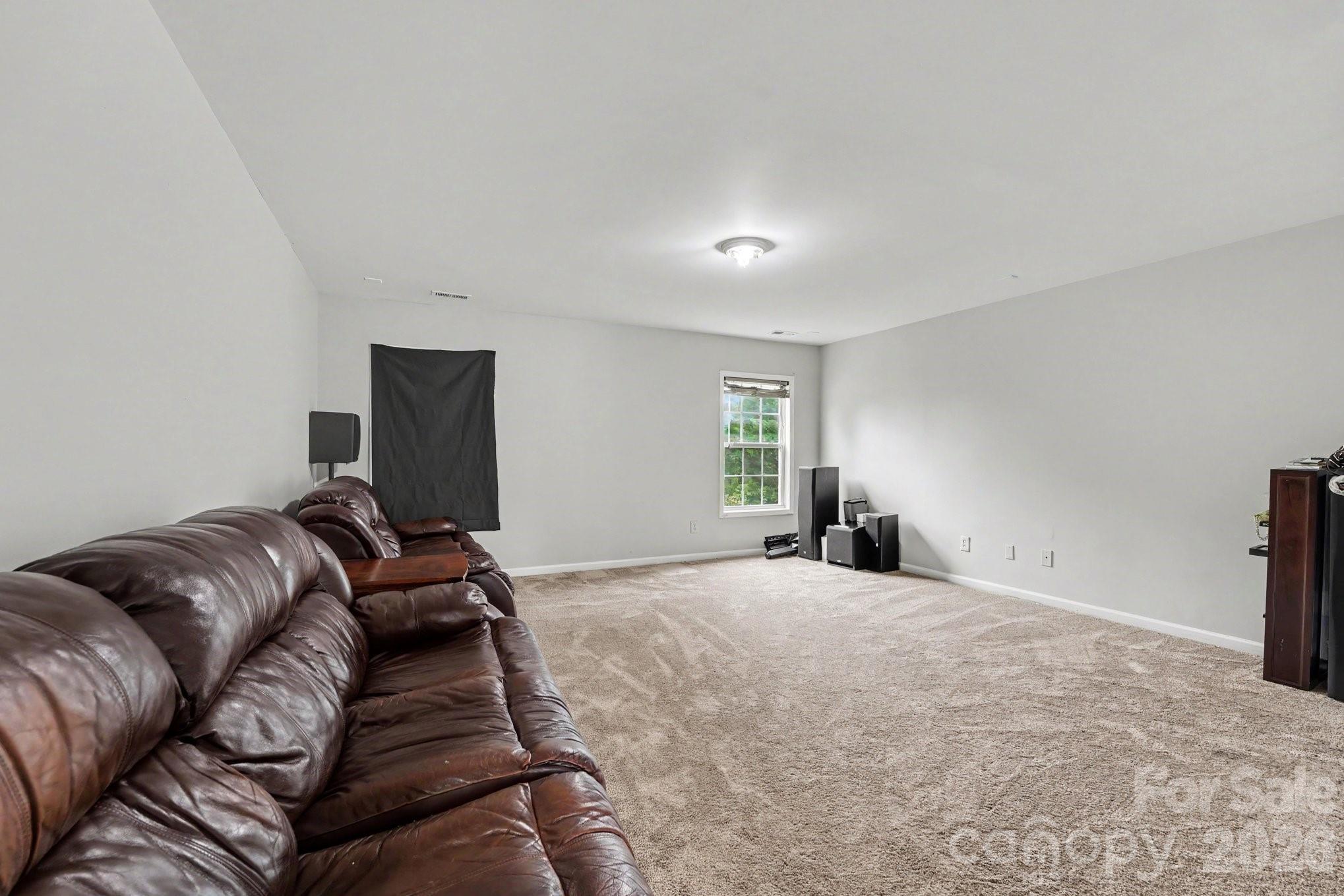 1583 Duckhorn Street NW — Concord