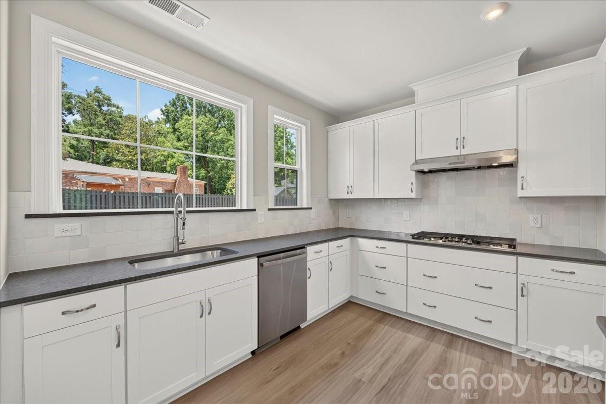232 Old Town Village Road — Waxhaw