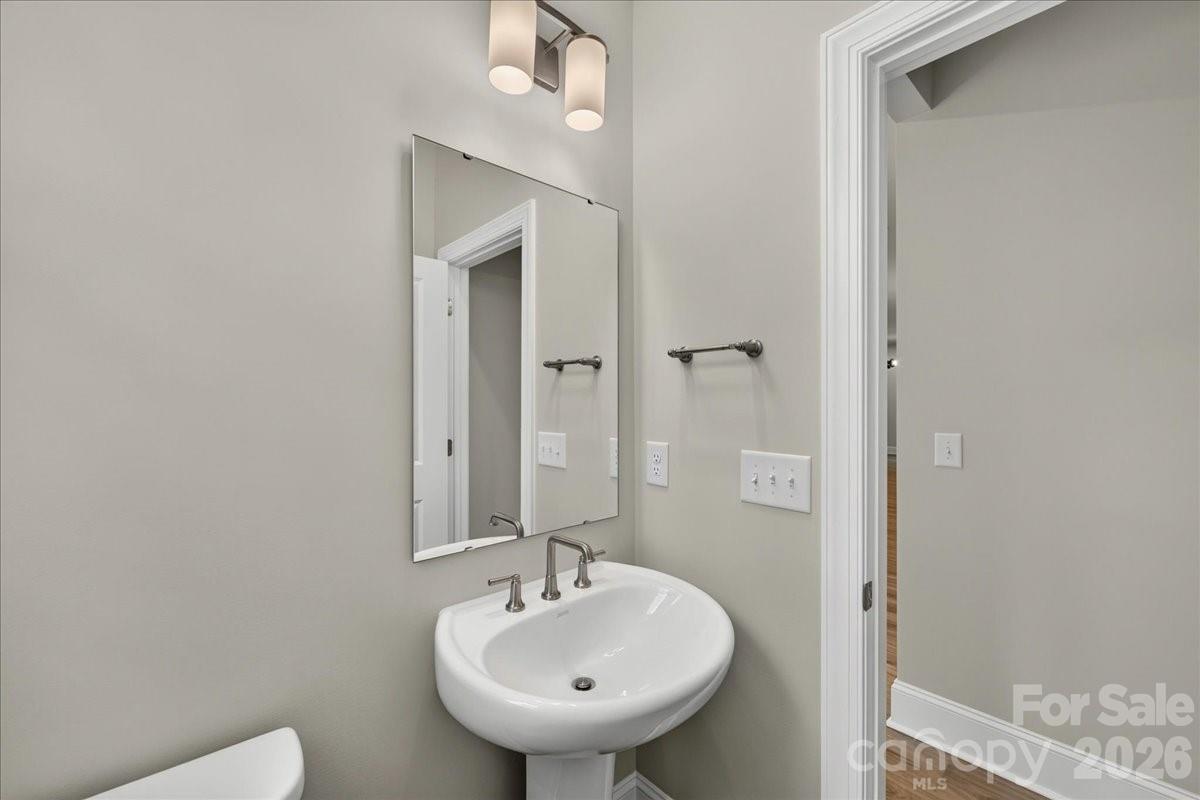 232 Old Town Village Road — Waxhaw