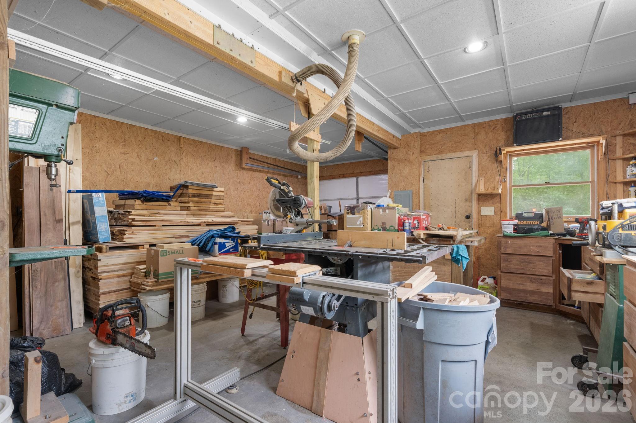 2956 Indian Grave Road — Lenoir