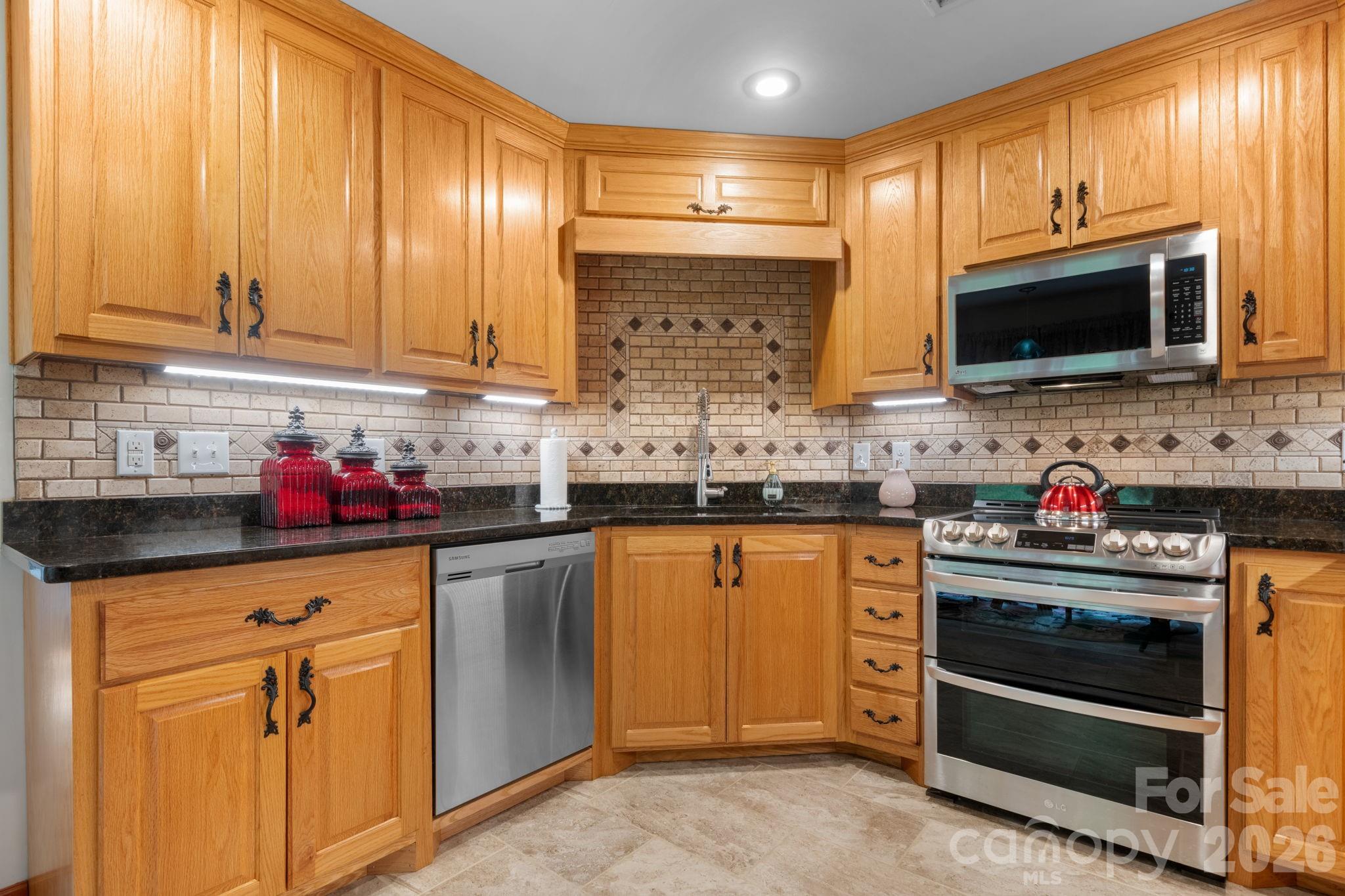 2956 Indian Grave Road — Lenoir