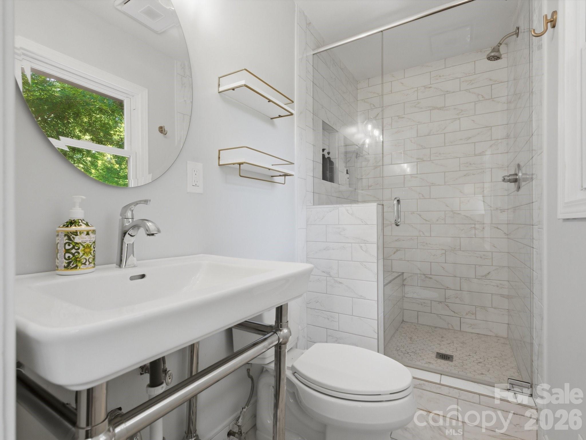 6819 Woodstock Drive — Charlotte