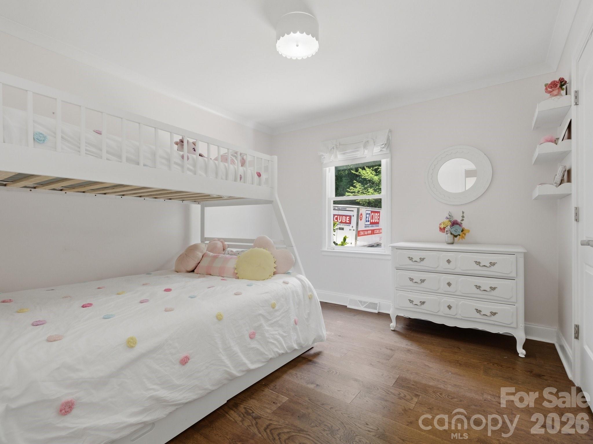 6819 Woodstock Drive — Charlotte