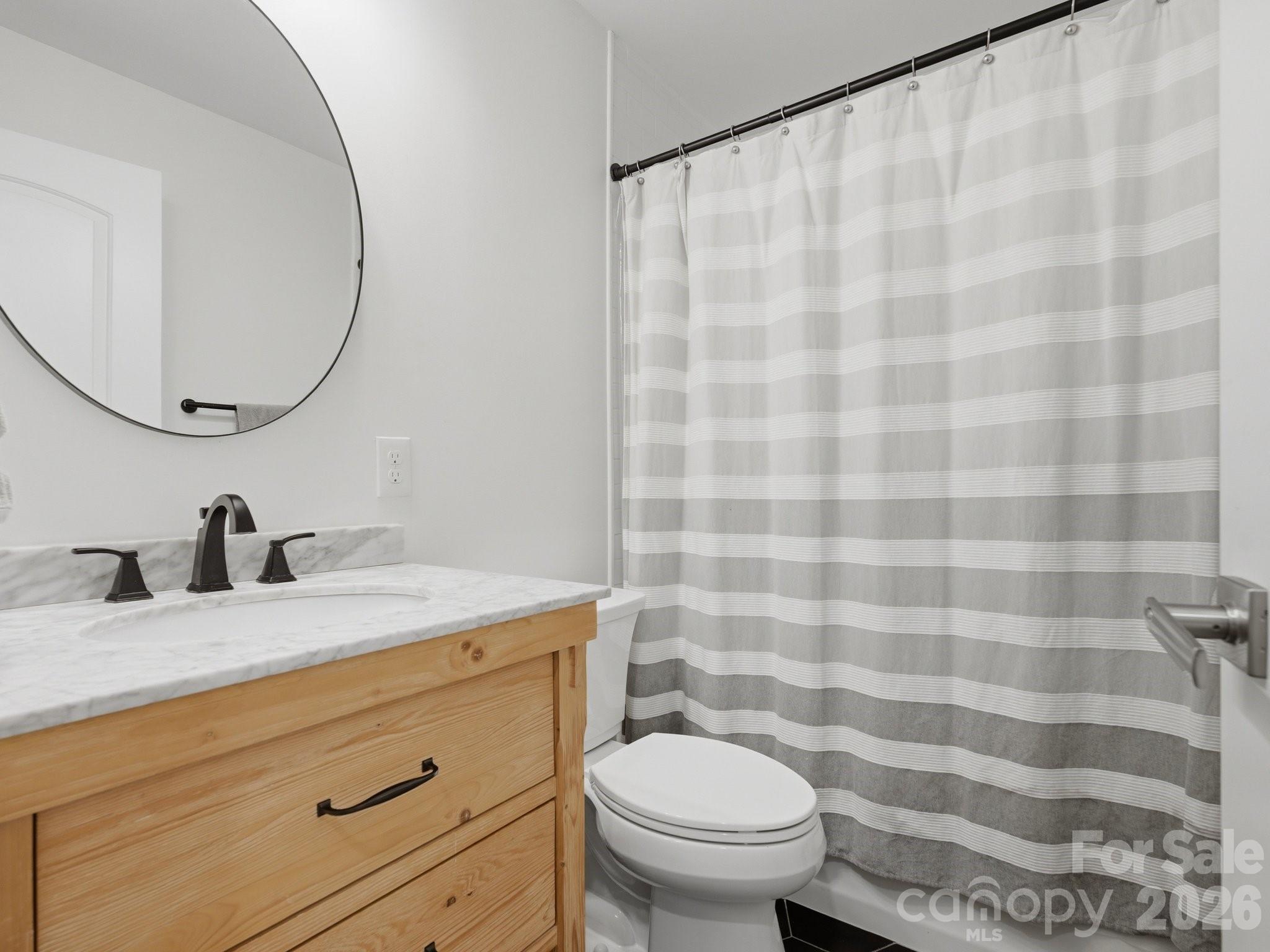 6819 Woodstock Drive — Charlotte
