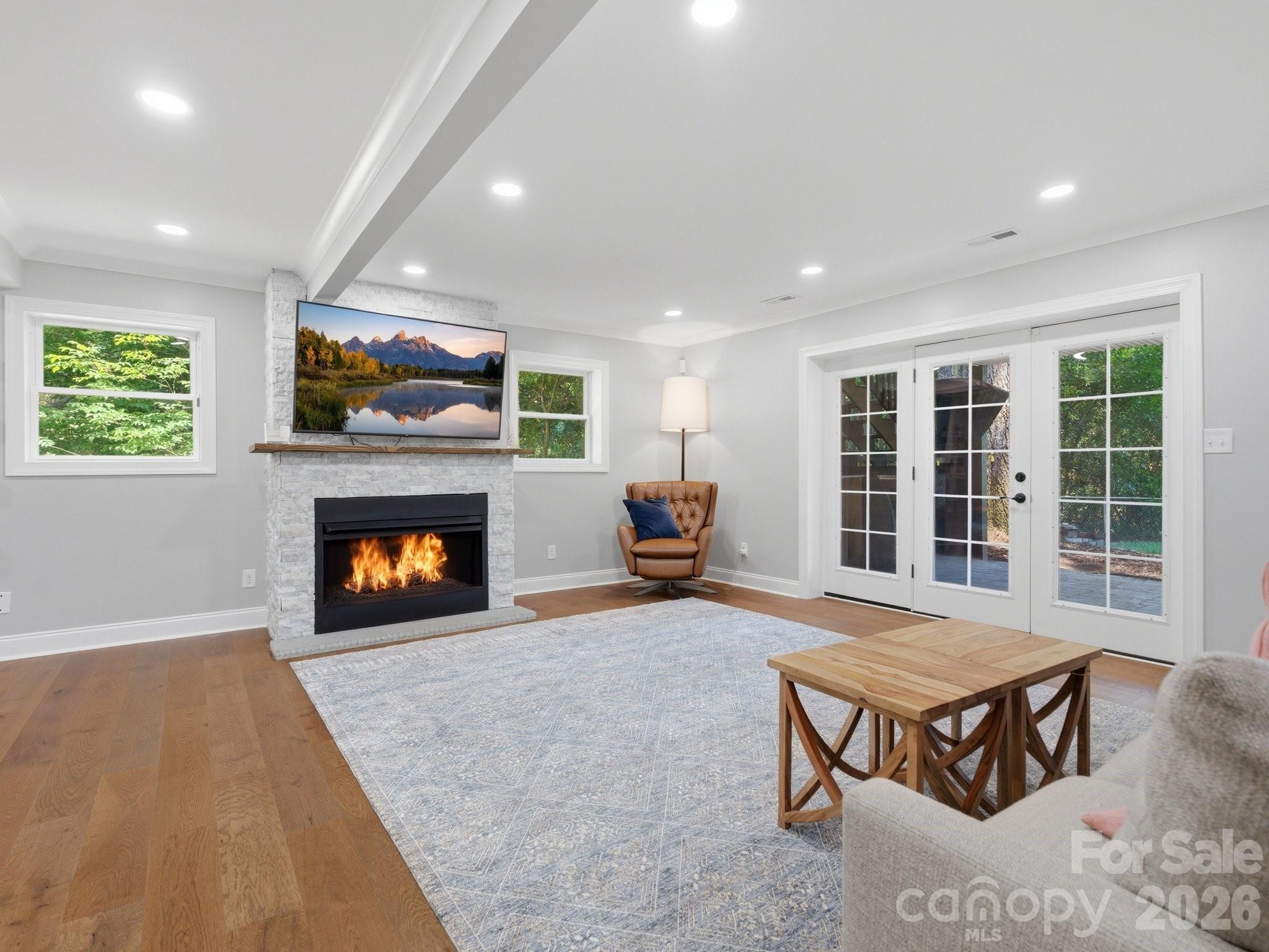 6819 Woodstock Drive — Charlotte