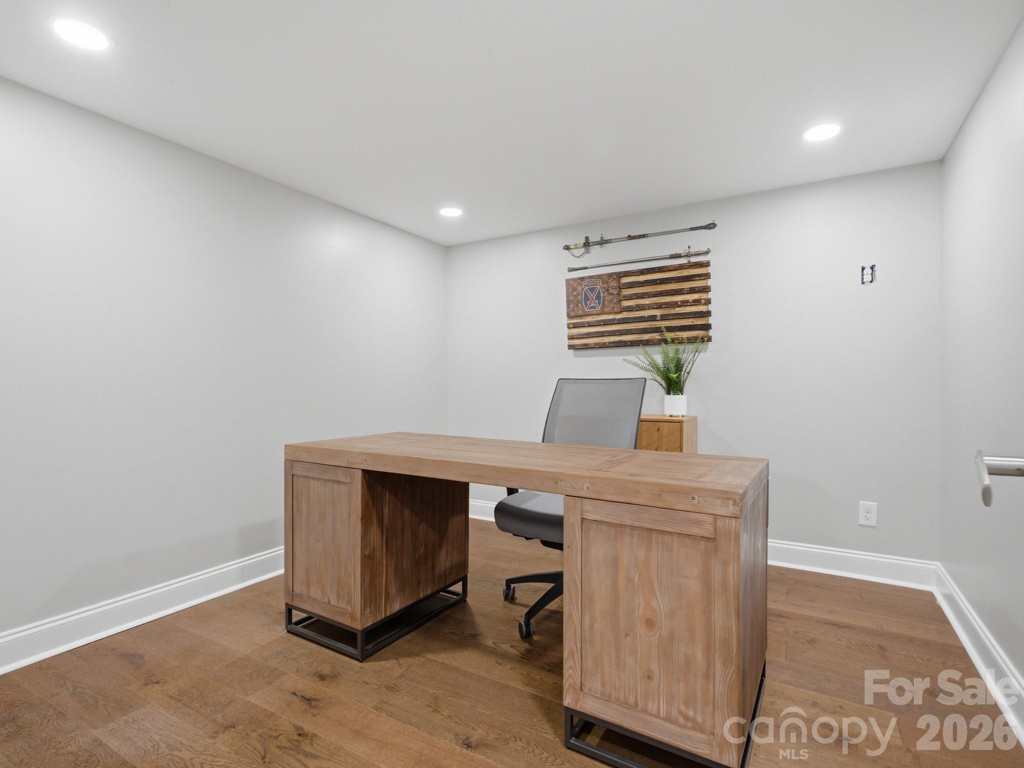 6819 Woodstock Drive — Charlotte