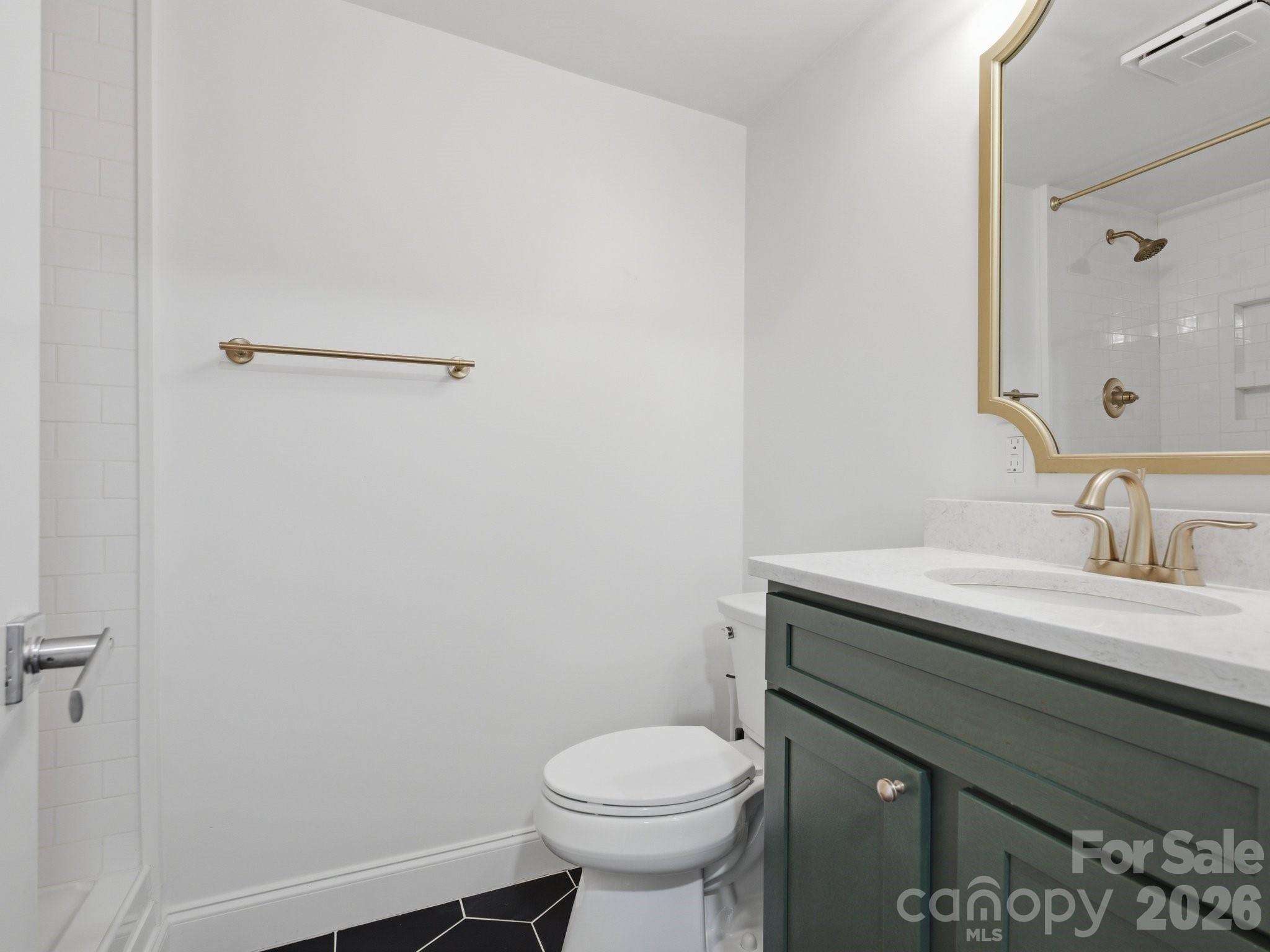 6819 Woodstock Drive — Charlotte