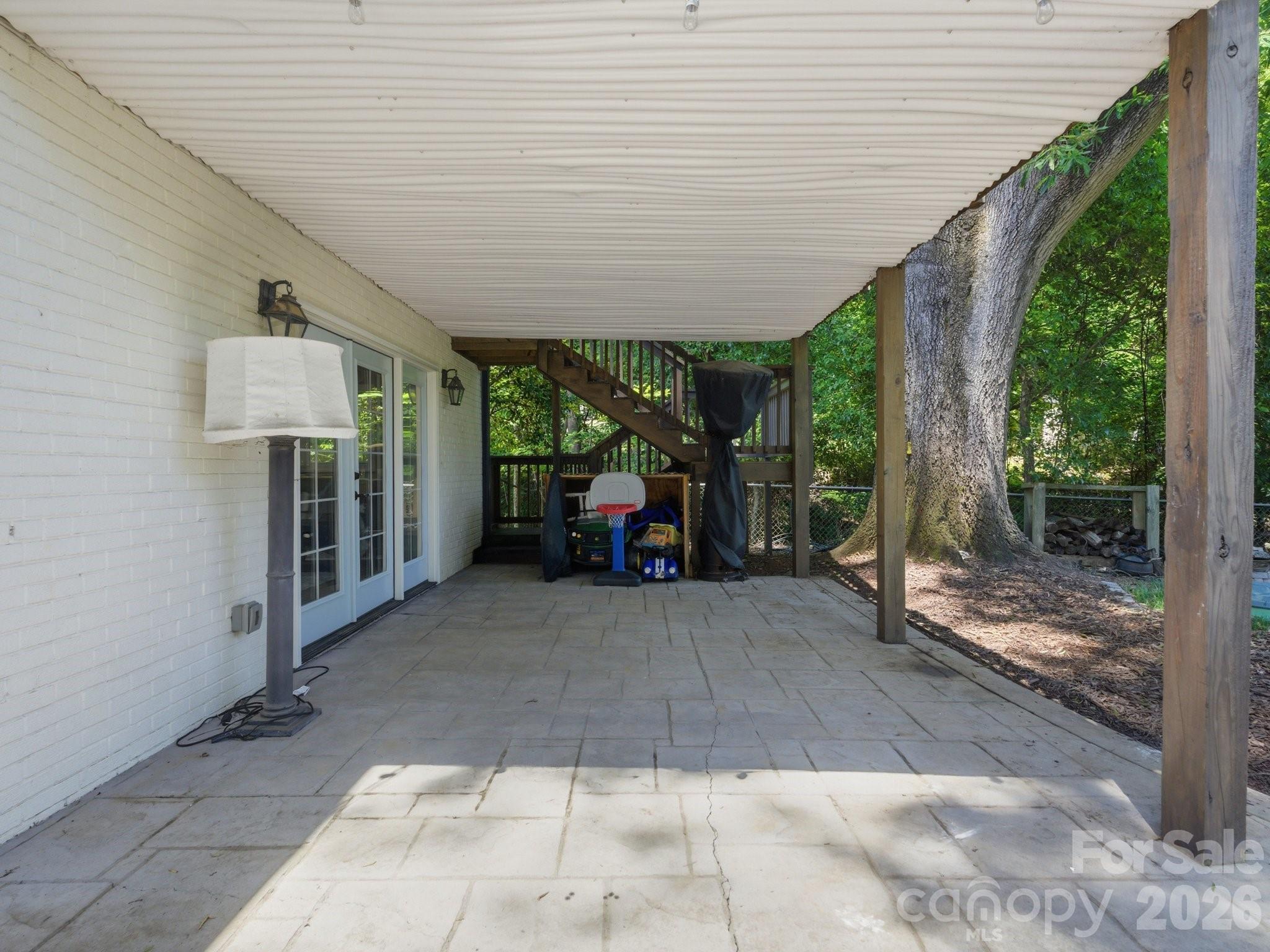 6819 Woodstock Drive — Charlotte