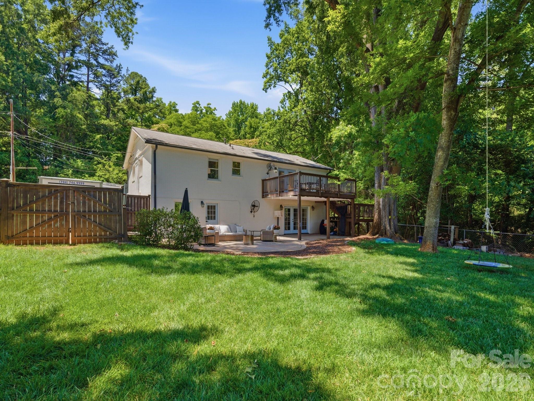 6819 Woodstock Drive — Charlotte