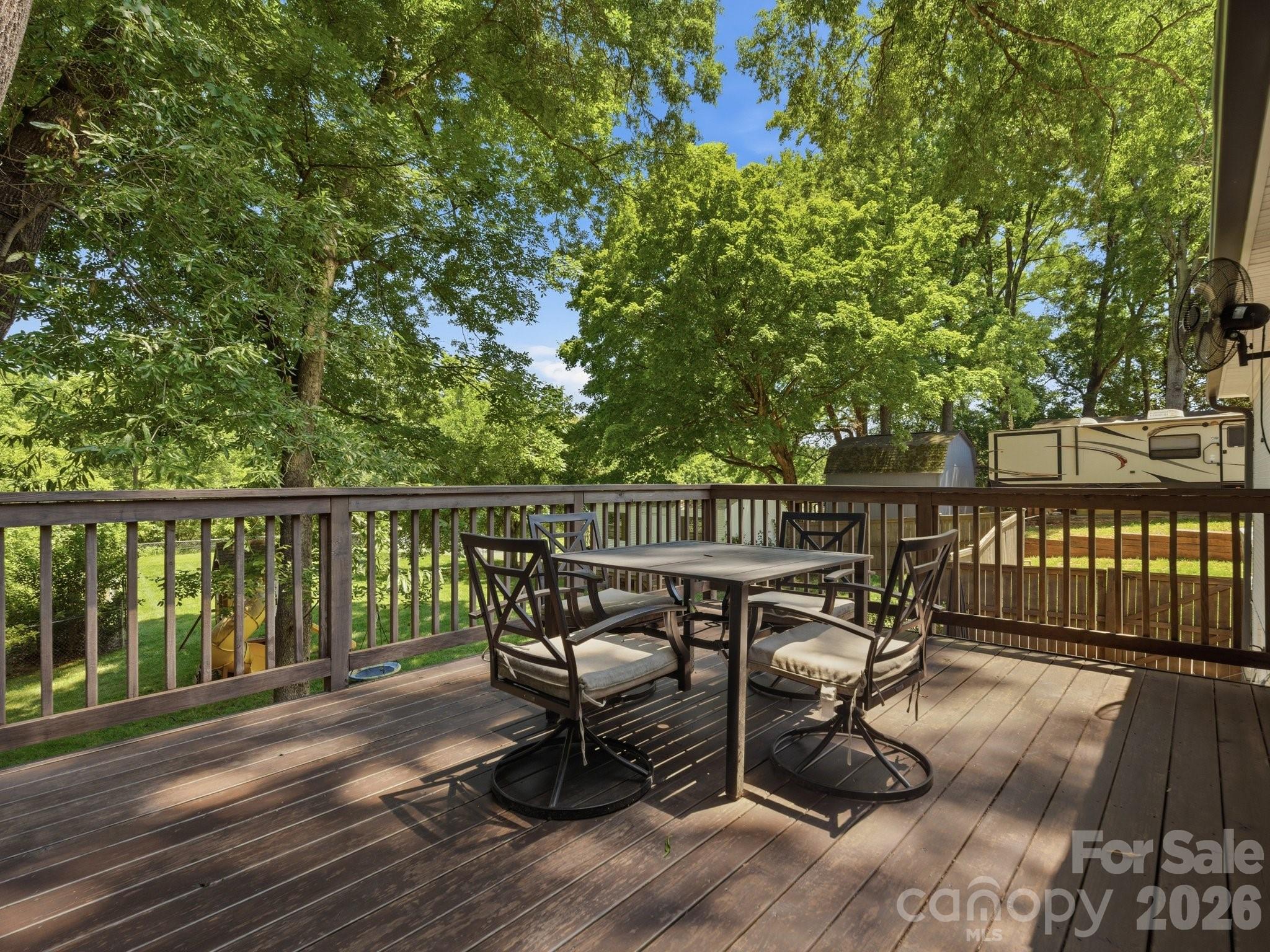6819 Woodstock Drive — Charlotte