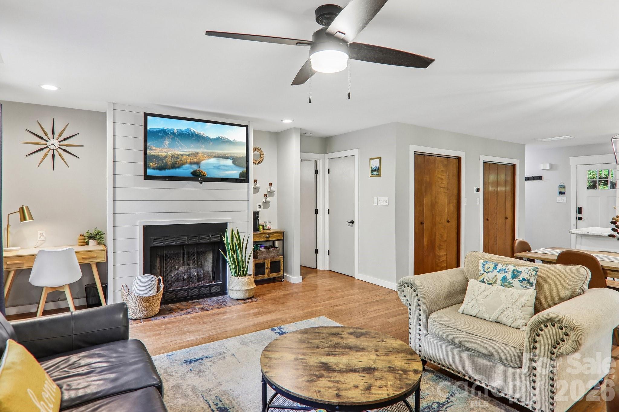 125 Nugget Lane — Sylva