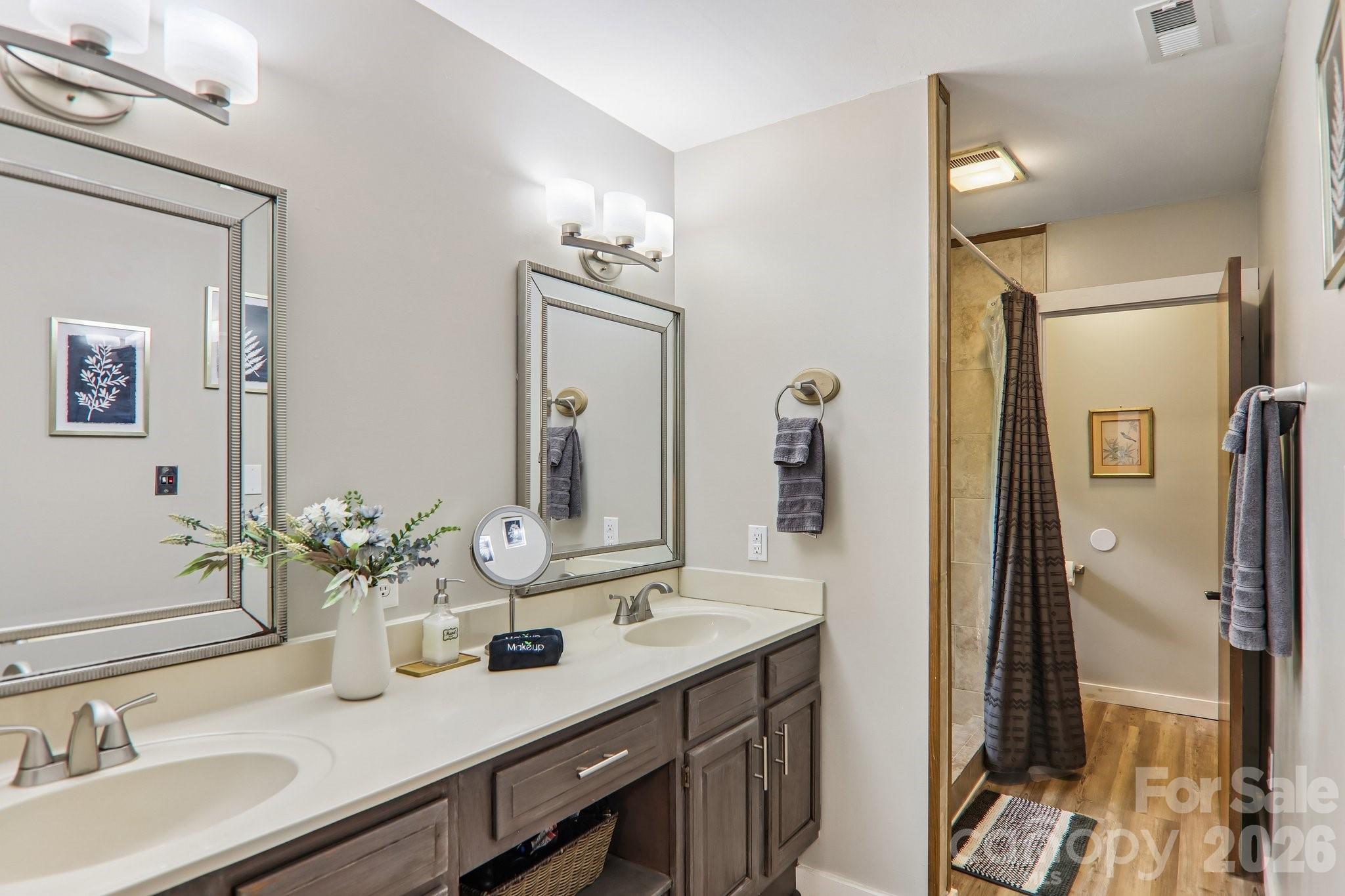 125 Nugget Lane — Sylva