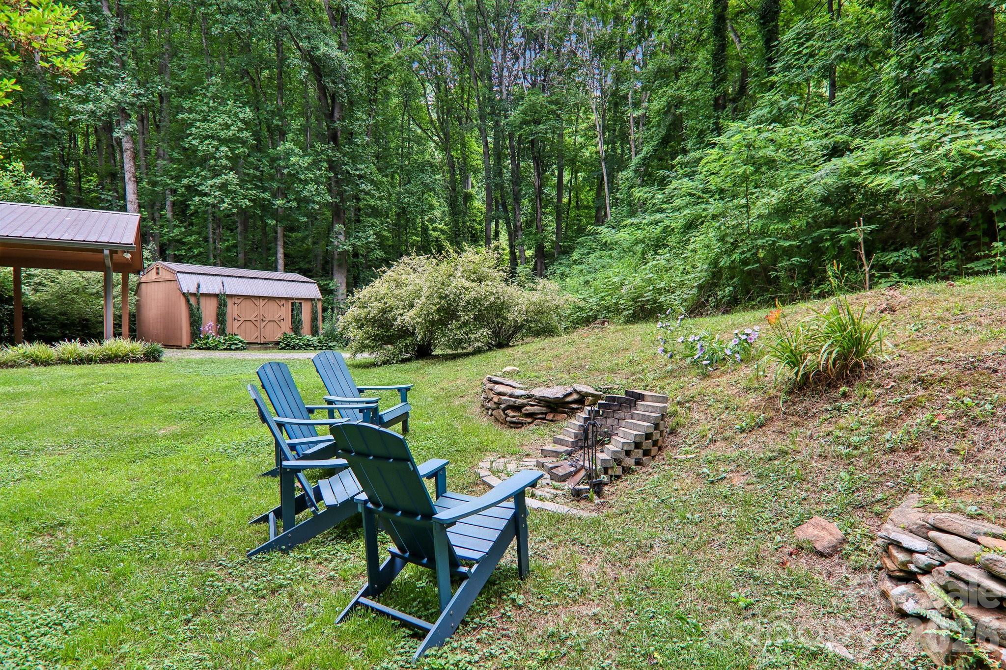 125 Nugget Lane — Sylva