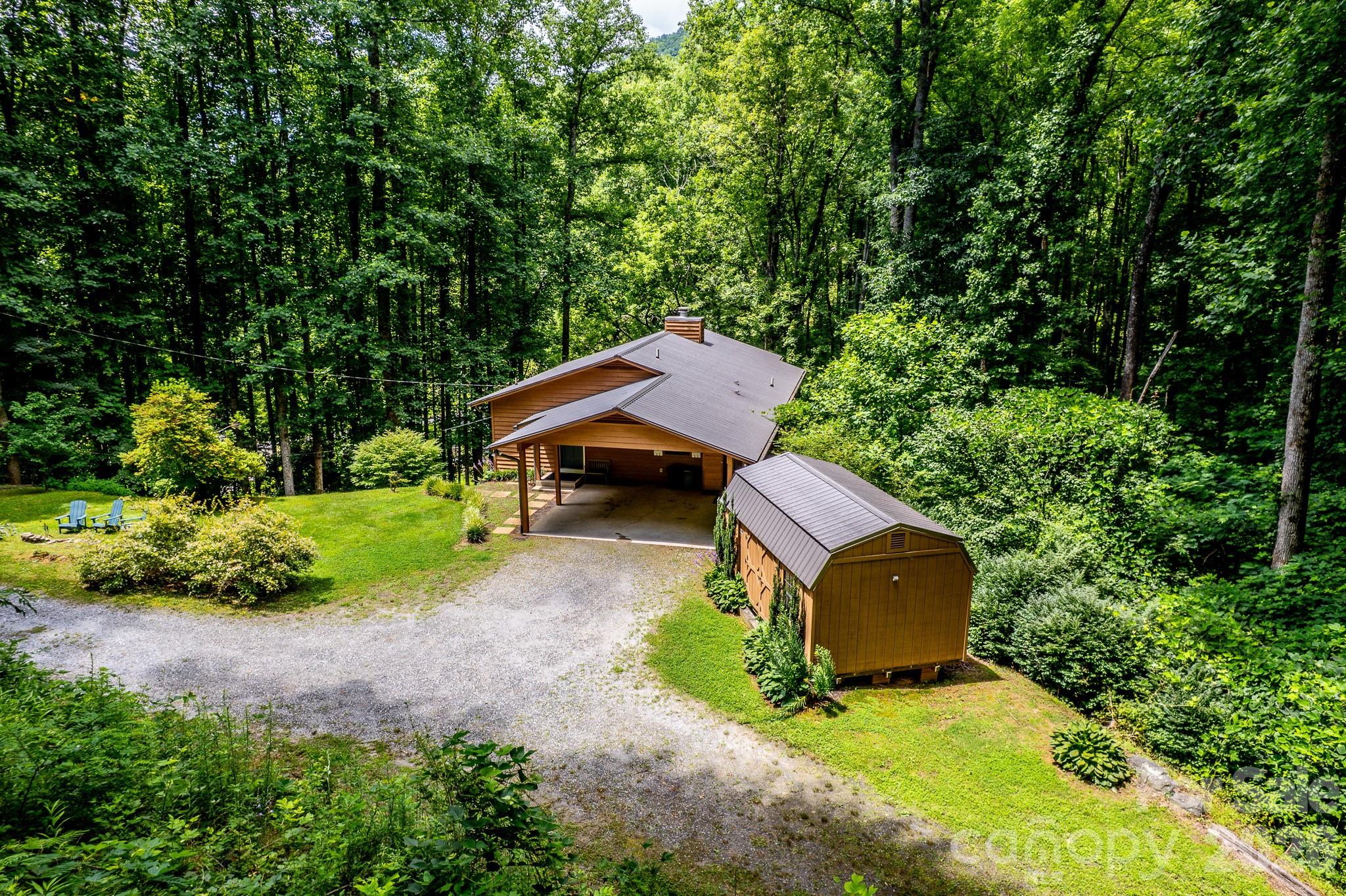 125 Nugget Lane — Sylva