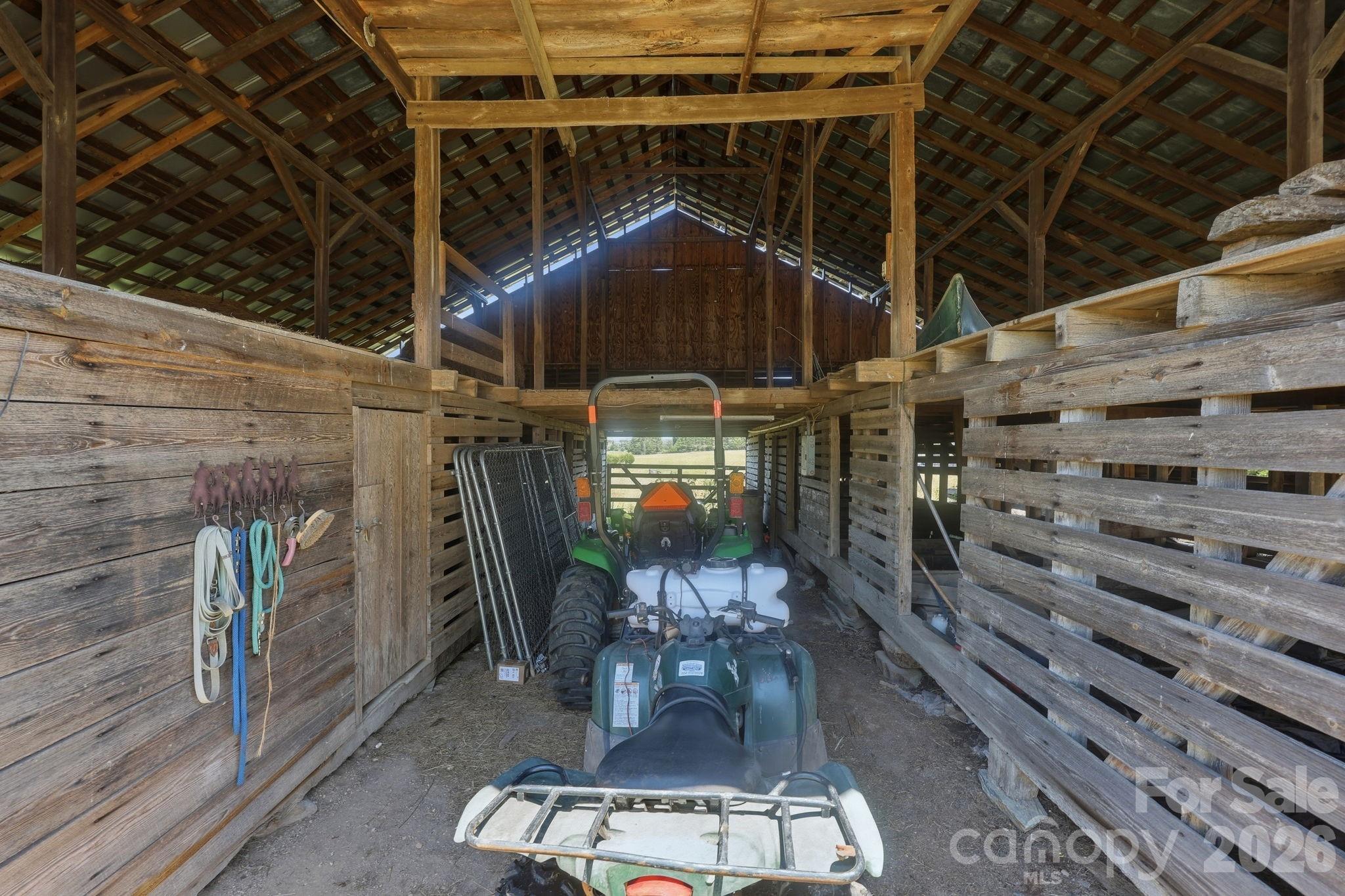 3885 Richfield Road — Richfield