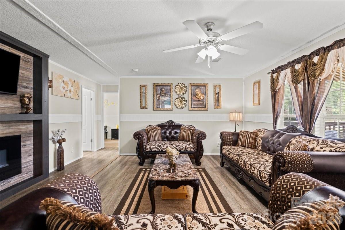 187 Central Place Lane — Pageland