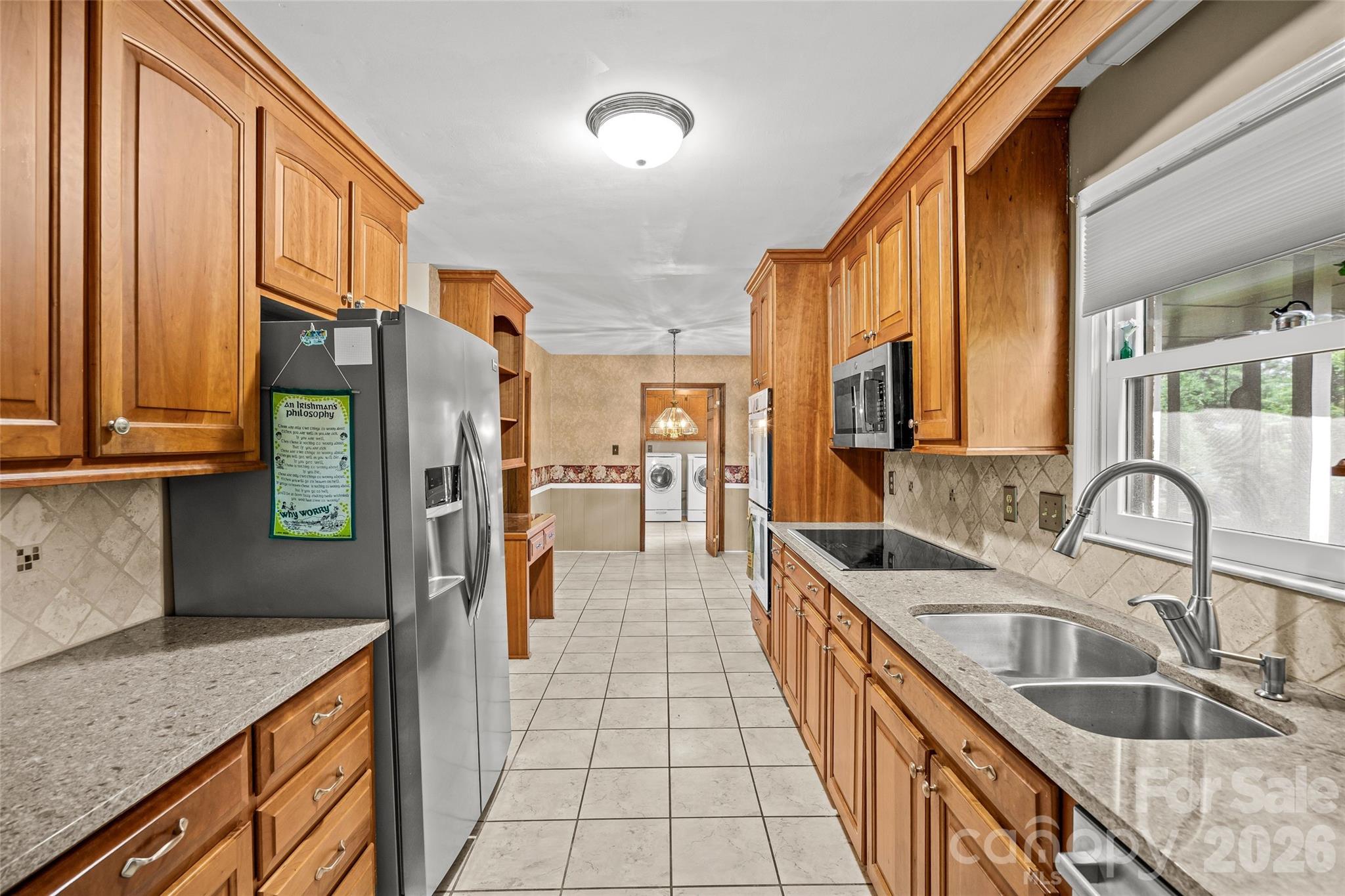 7201 Hopeton Road — Charlotte
