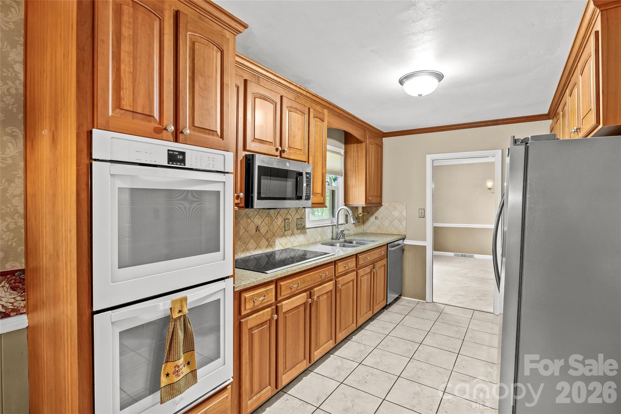 7201 Hopeton Road — Charlotte
