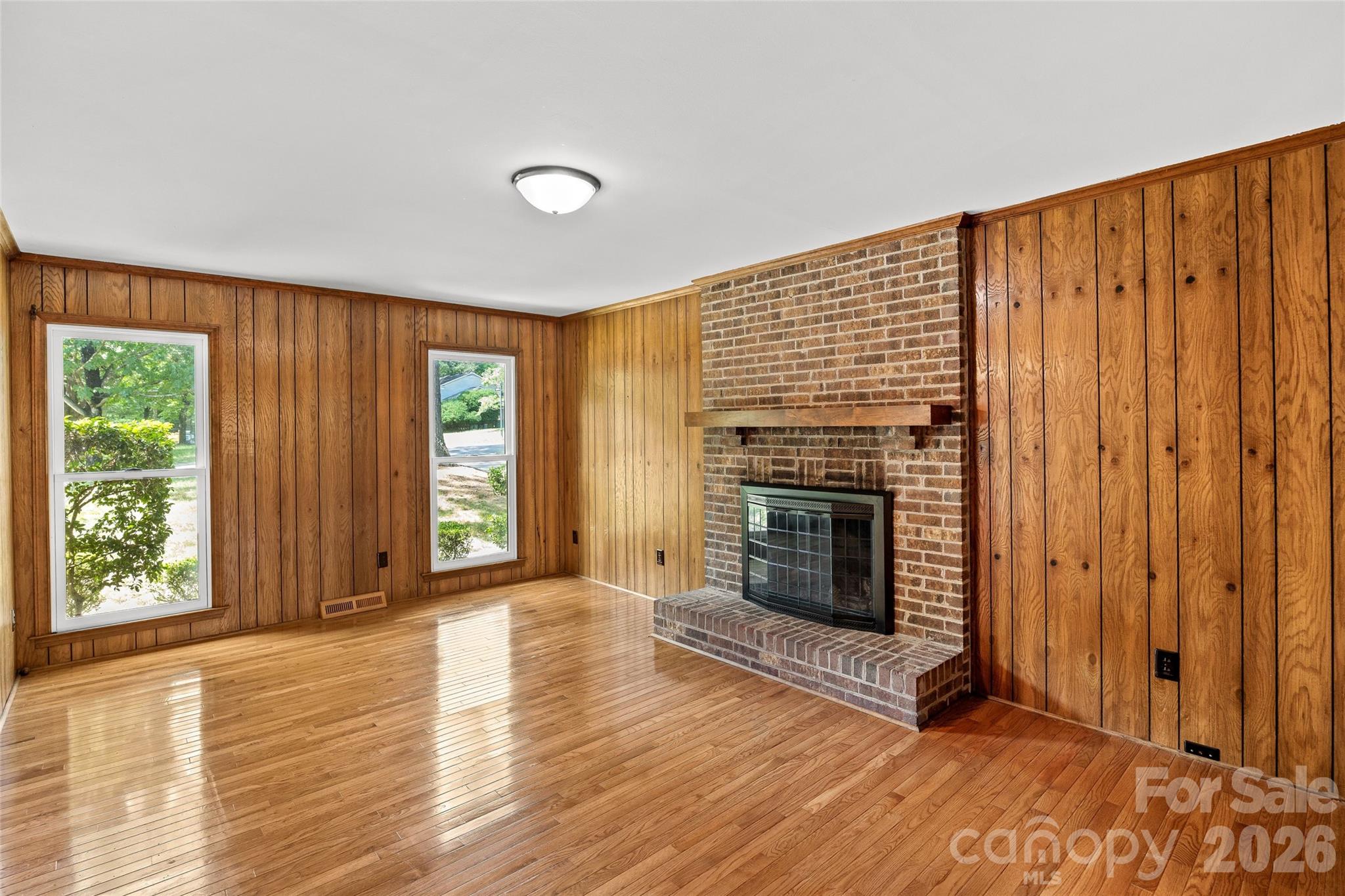 7201 Hopeton Road — Charlotte