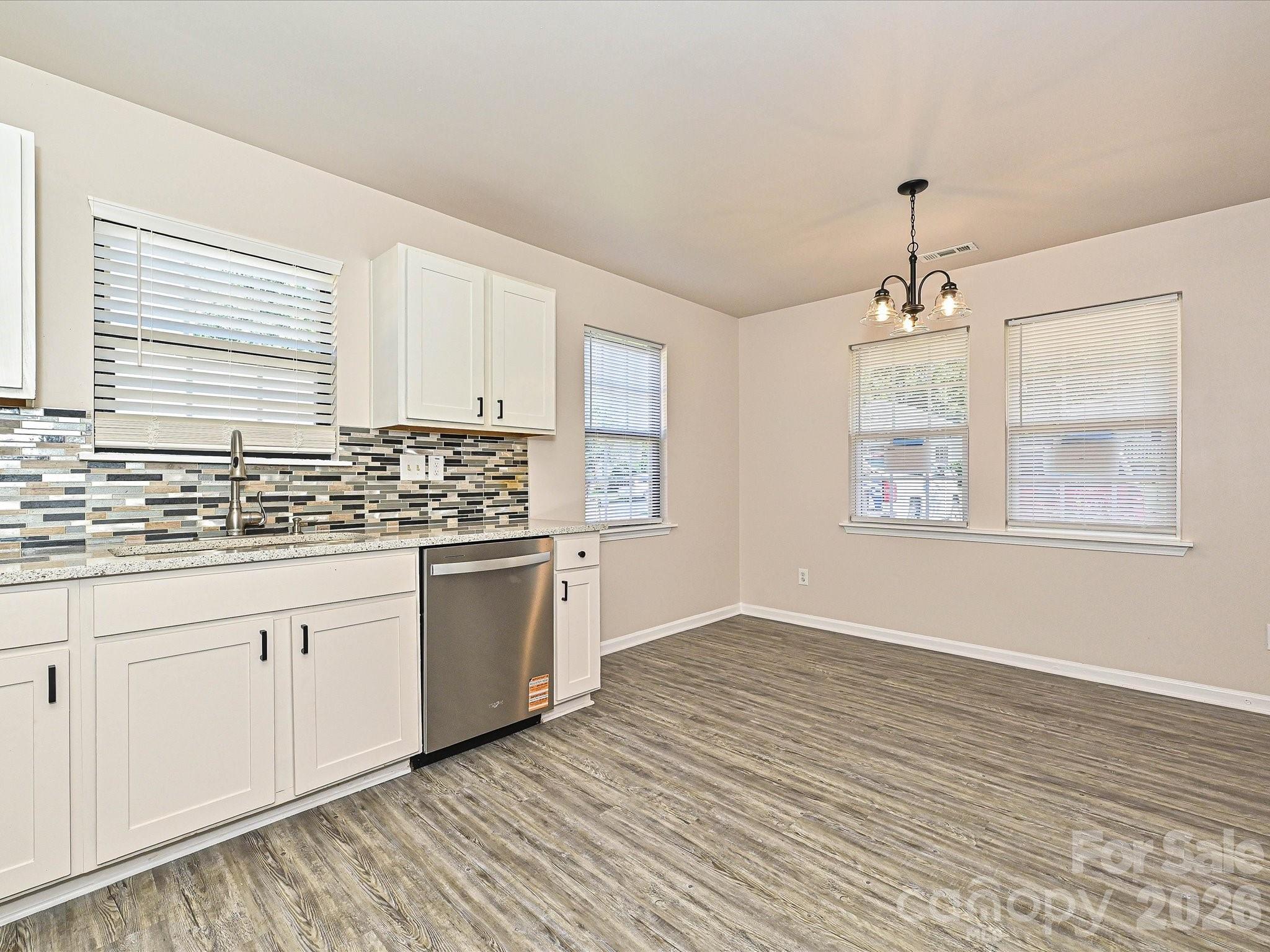 817 Wainwright Avenue — Charlotte