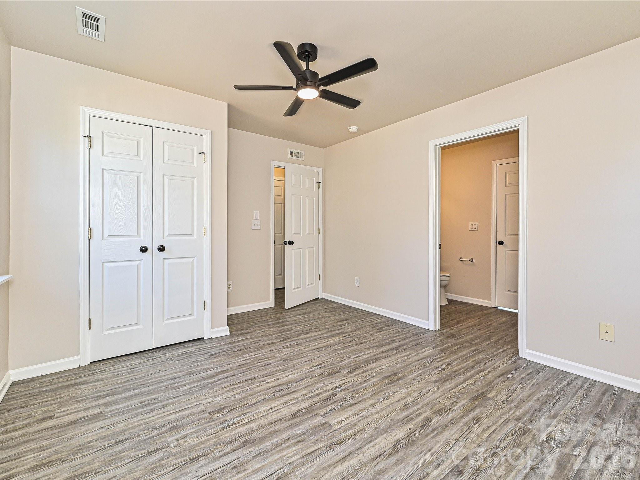 817 Wainwright Avenue — Charlotte
