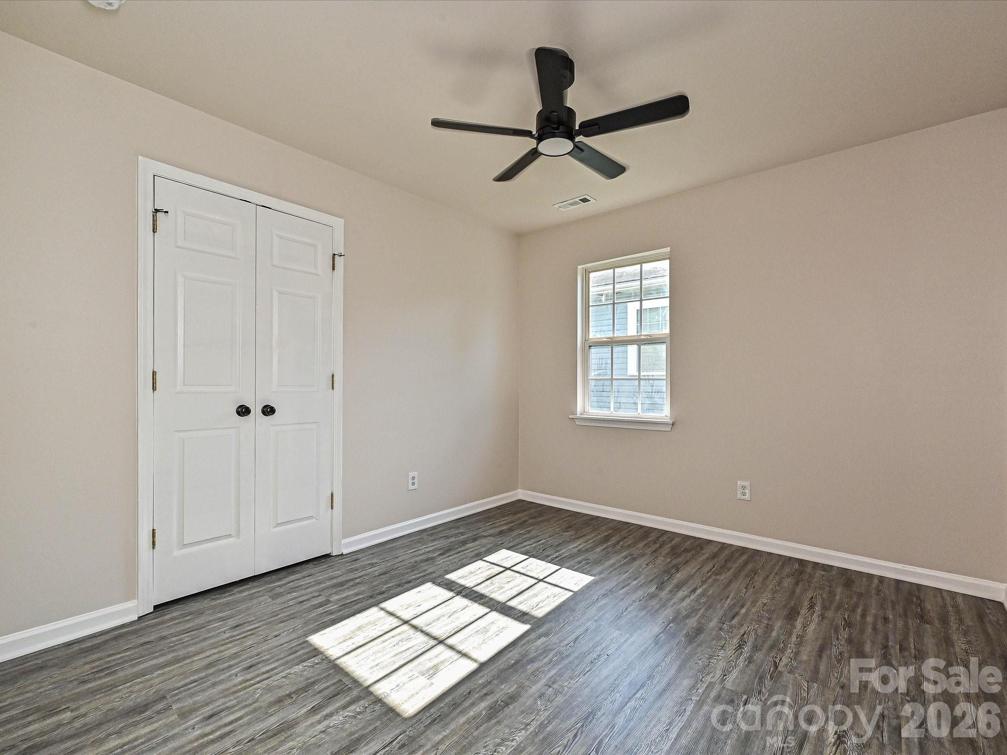 817 Wainwright Avenue — Charlotte