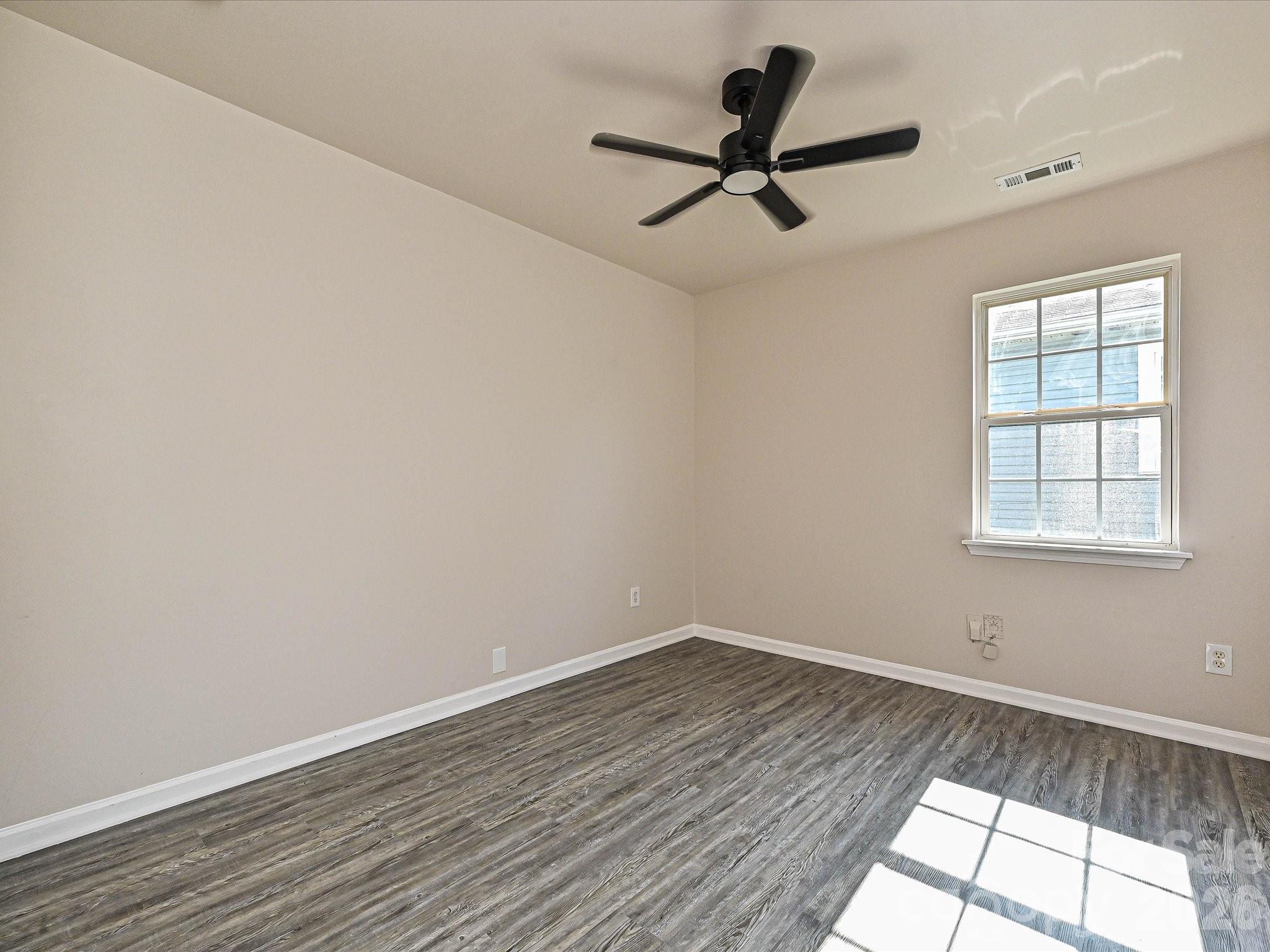 817 Wainwright Avenue — Charlotte