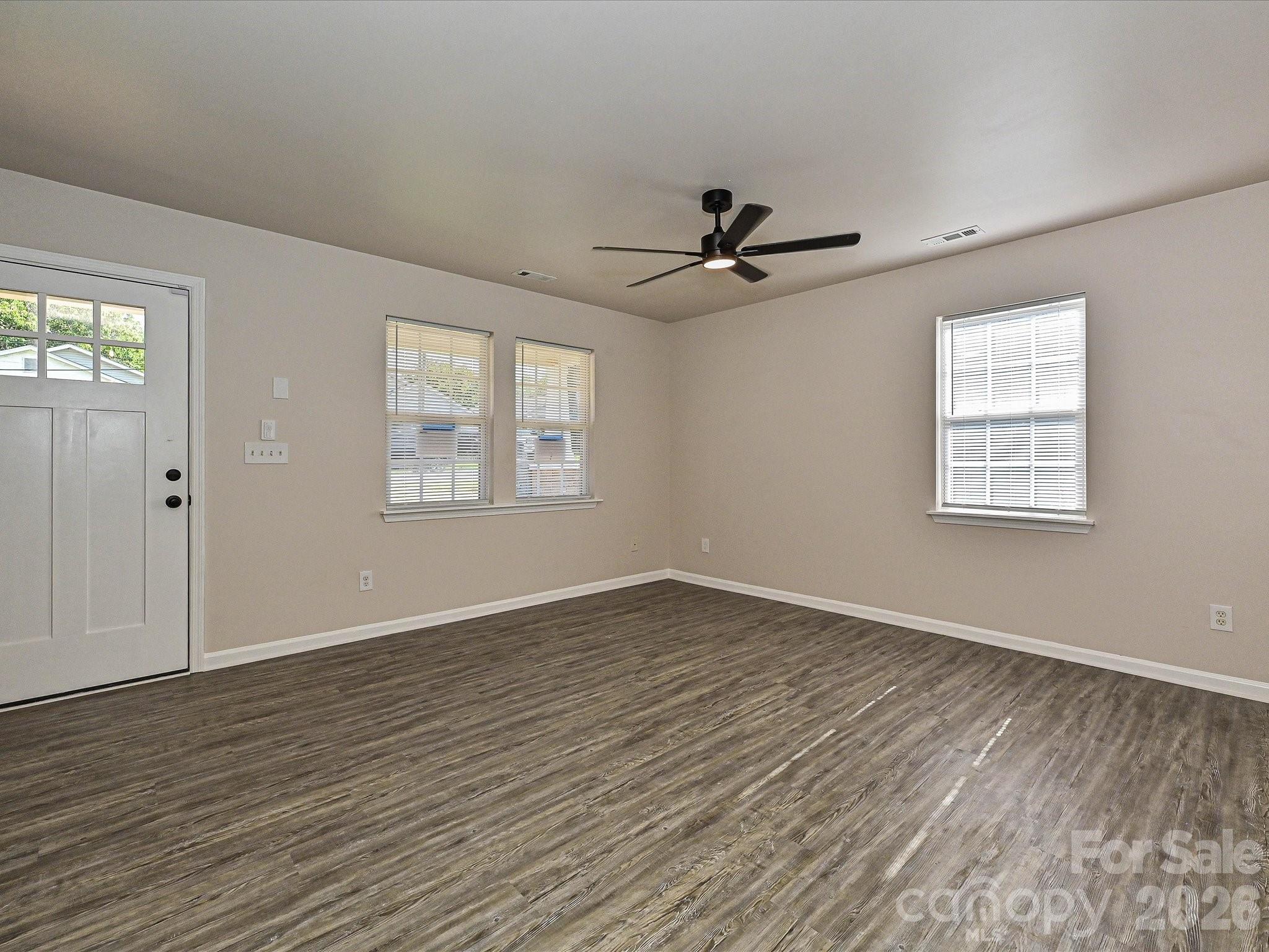 817 Wainwright Avenue — Charlotte