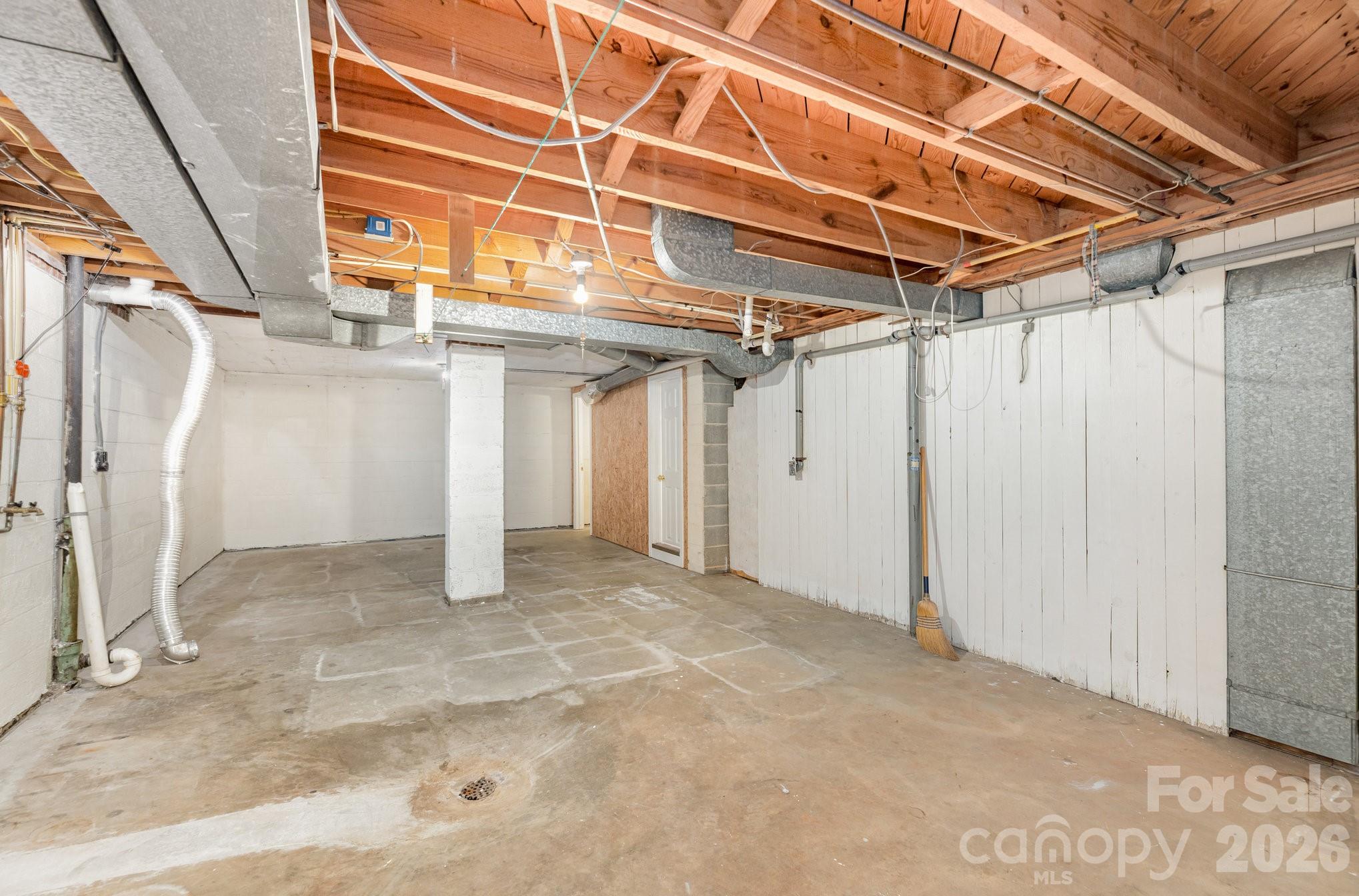 1355 Leheigh Court — Winston Salem