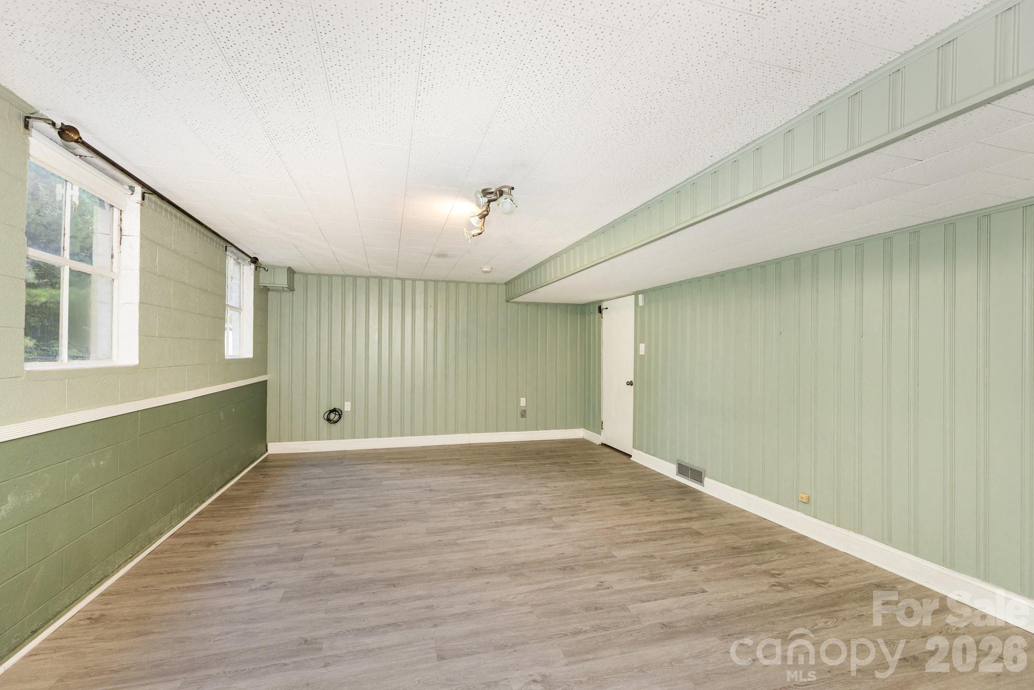 1355 Leheigh Court — Winston Salem