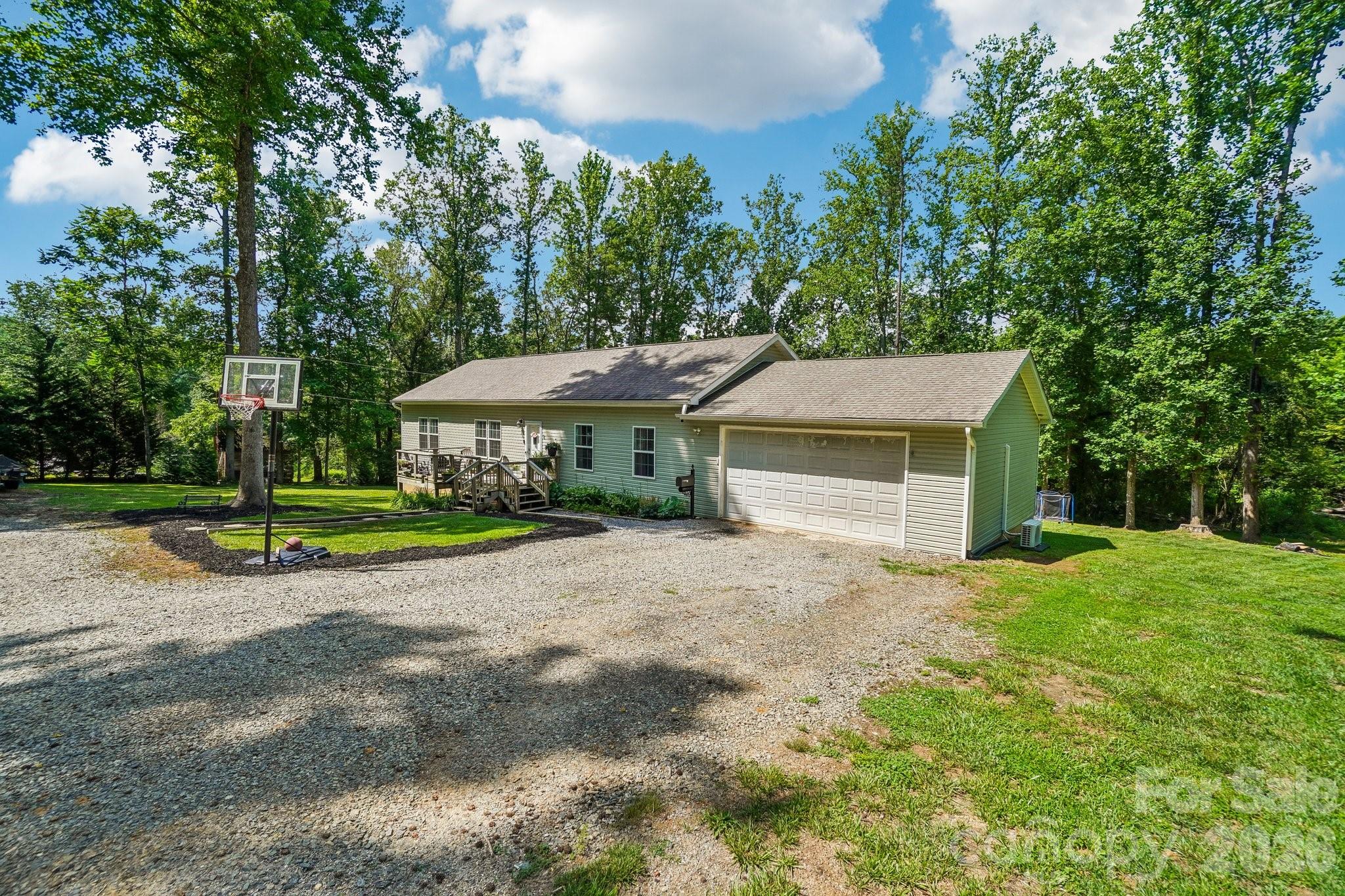 51 Hermit Springs Trail — Hendersonville
