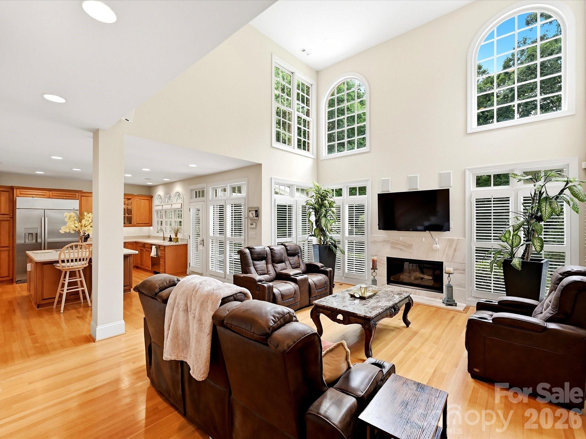 2744 W Pinewood Road — Chester