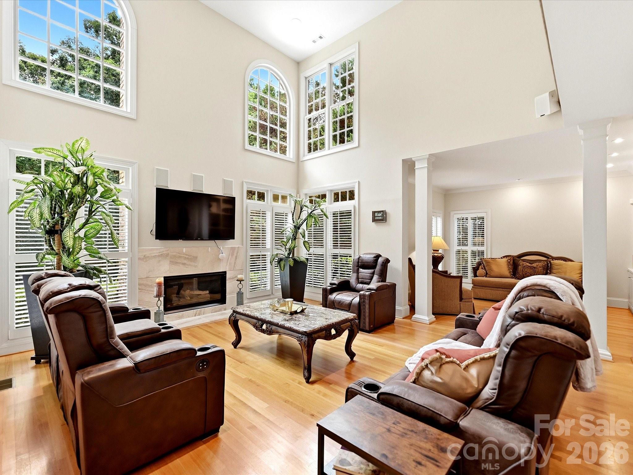 2744 W Pinewood Road — Chester