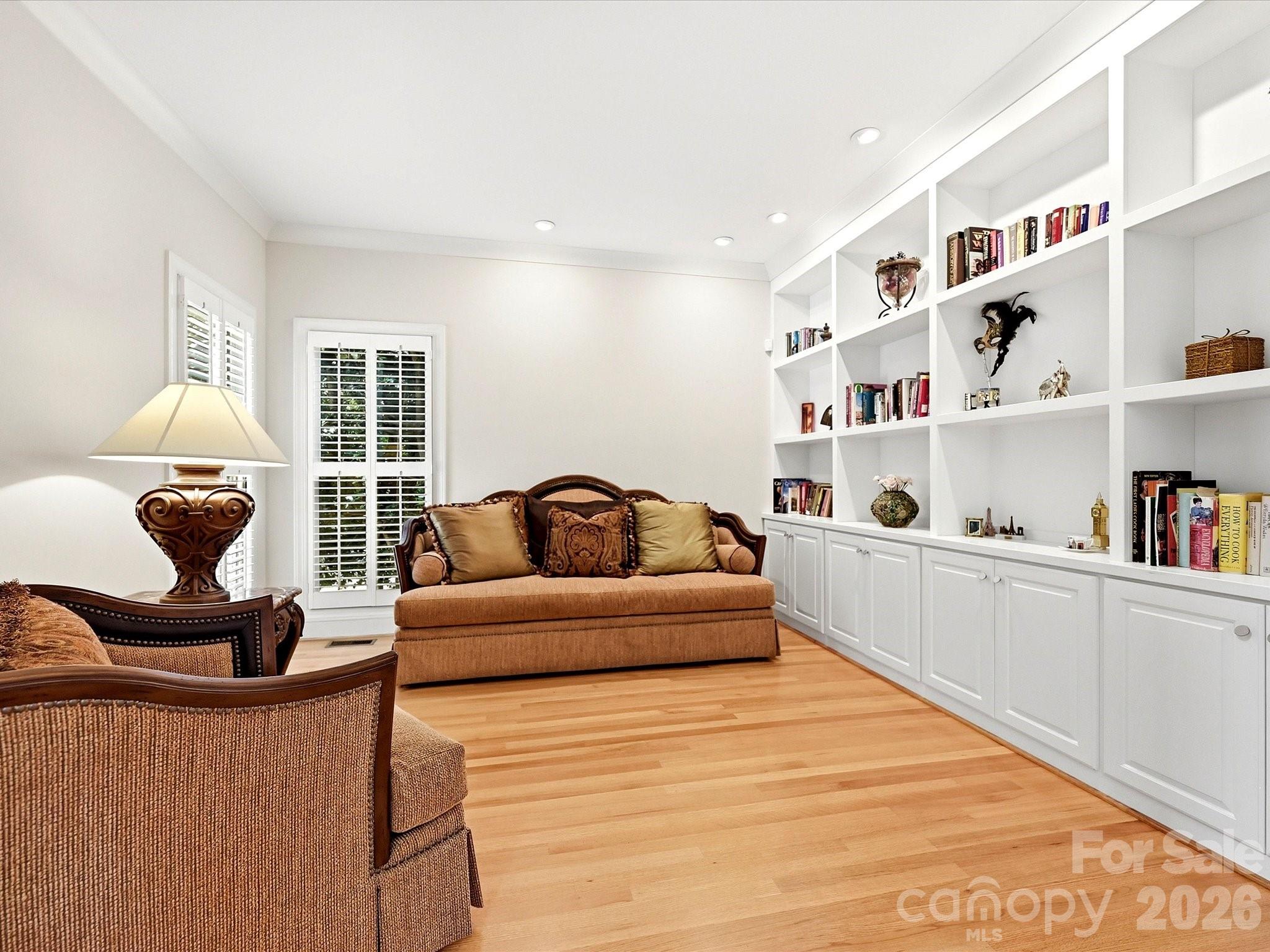 2744 W Pinewood Road — Chester