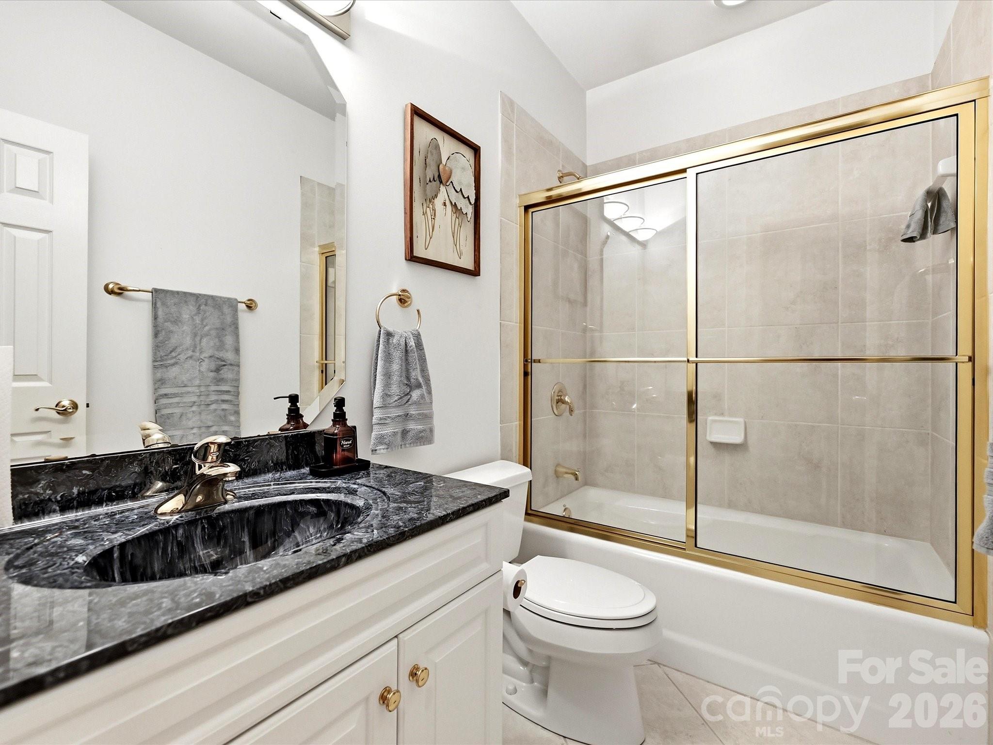 2744 W Pinewood Road — Chester