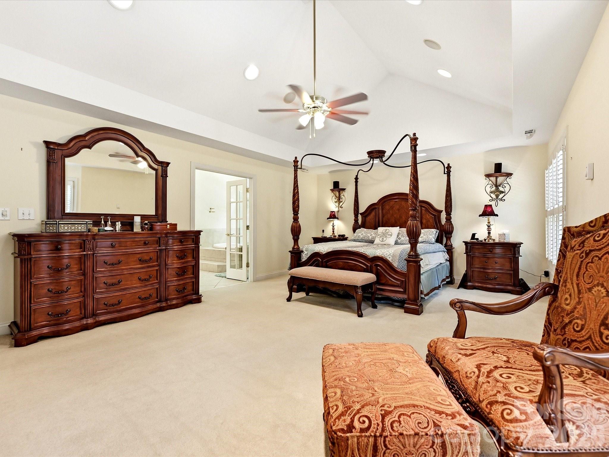 2744 W Pinewood Road — Chester