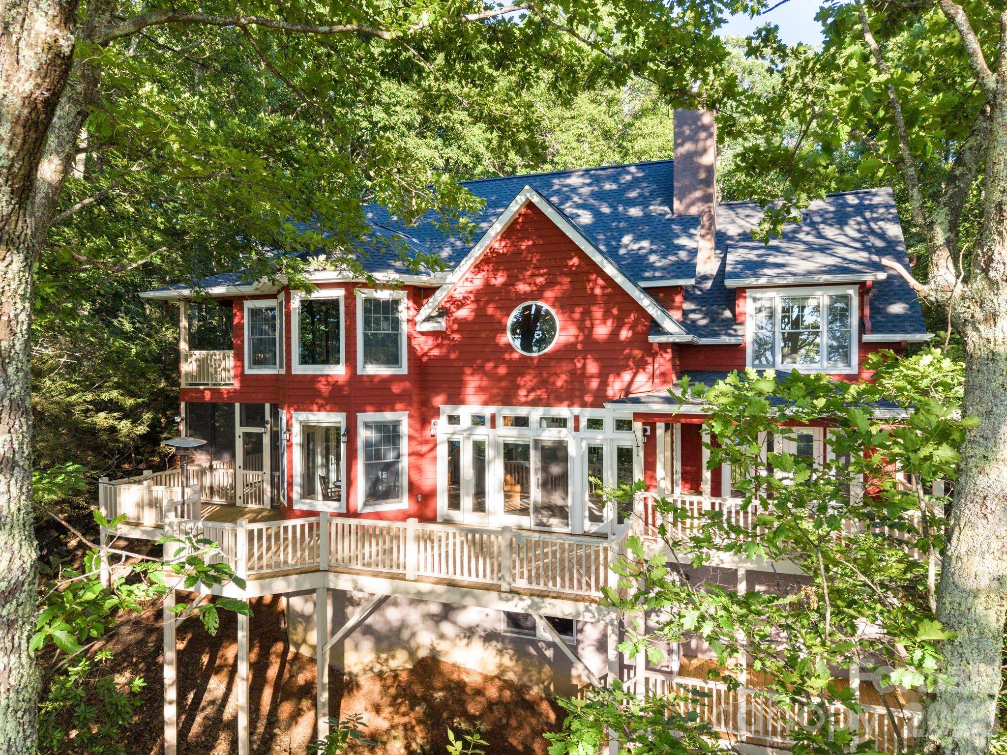 108 Flame Azalea Drive — Swannanoa