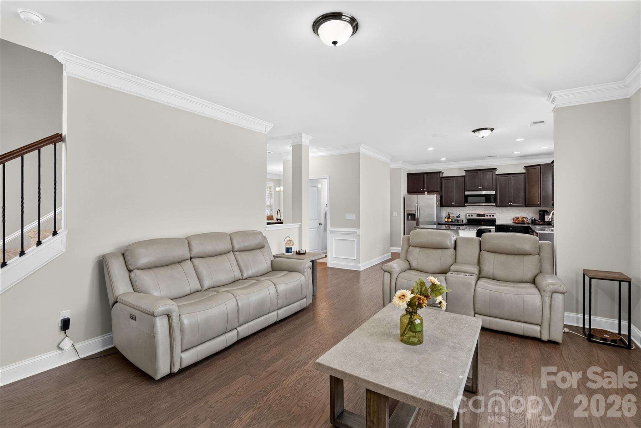 222 Santa Ana Way — Duncan