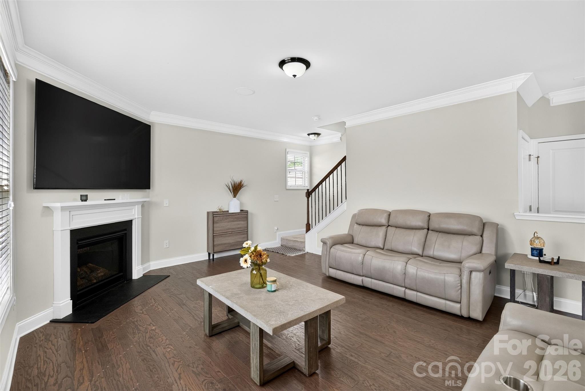 222 Santa Ana Way — Duncan