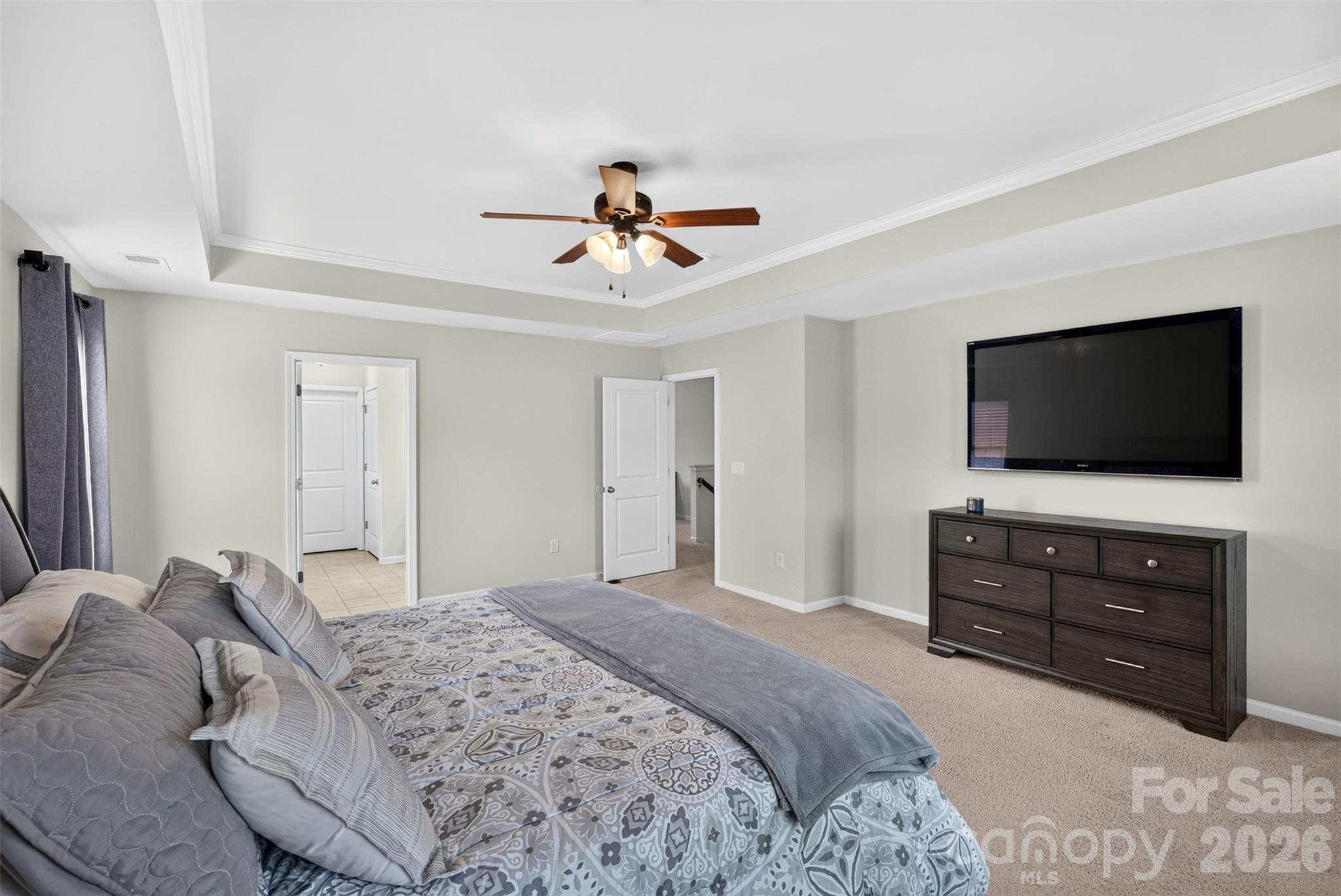 222 Santa Ana Way — Duncan