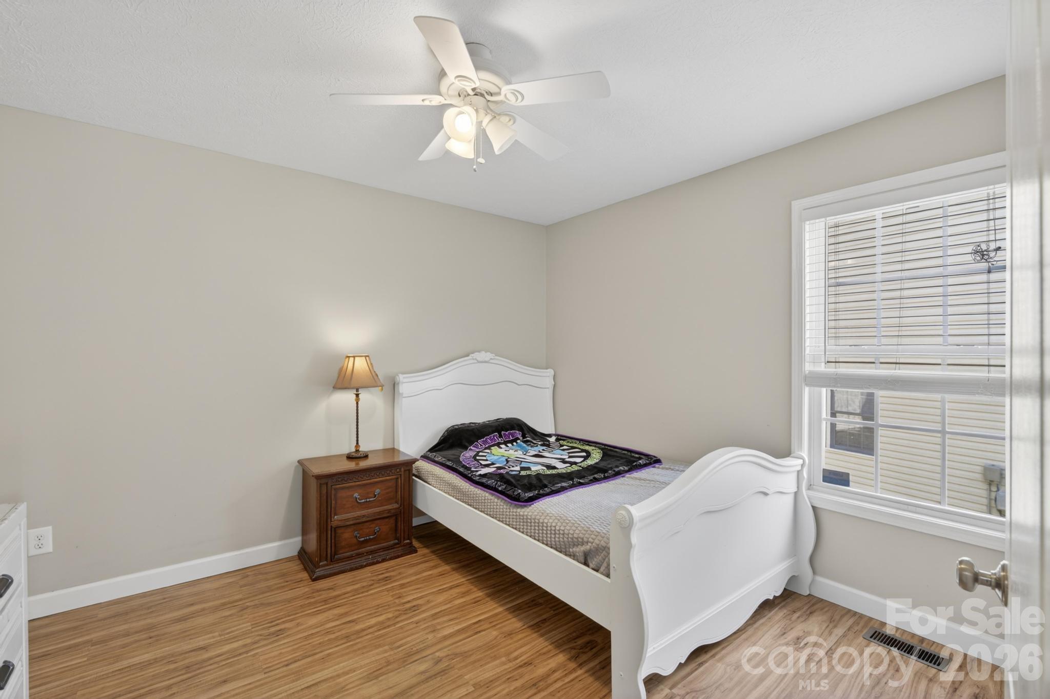 1590 Mayfair Drive — Conover